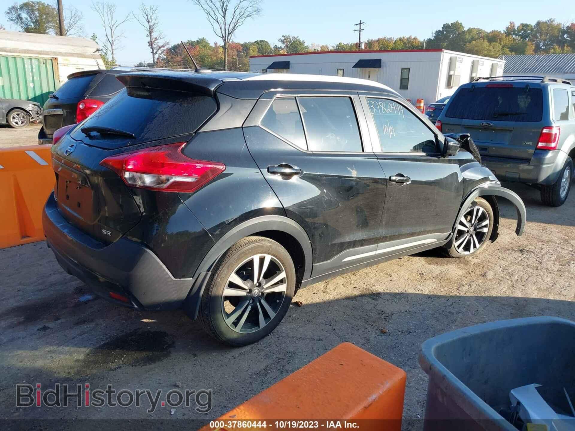 2019 NISSAN KICKS - VIN: 3N1CP5CU3KL567882 - Фото 4