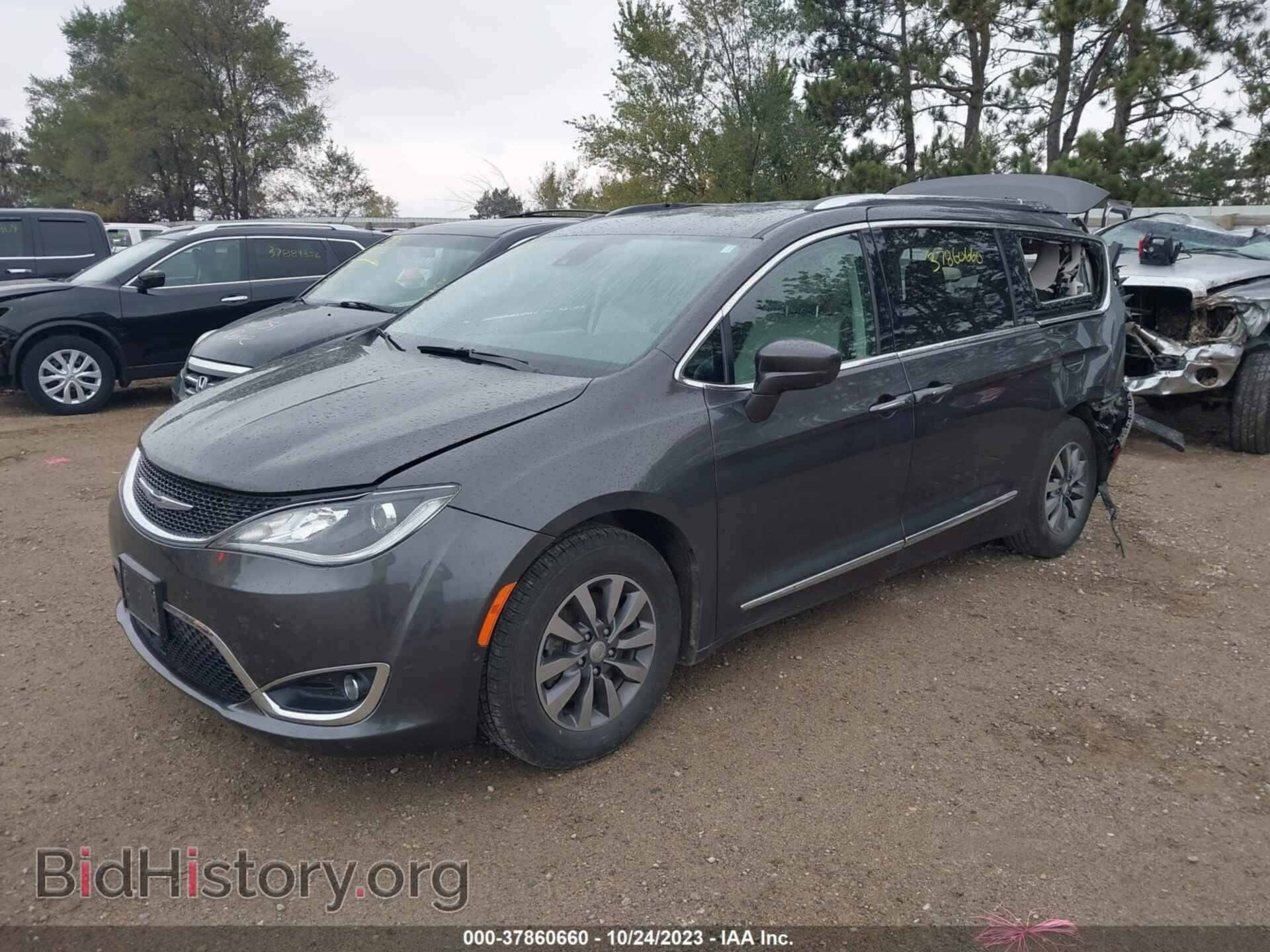 2019 CHRYSLER PACIFICA - VIN: 2C4RC1EG7KR628933 - Фото 2