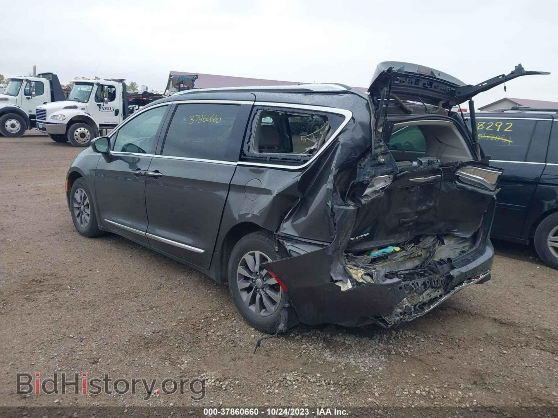 2019 CHRYSLER PACIFICA - VIN: 2C4RC1EG7KR628933 - Фото 3