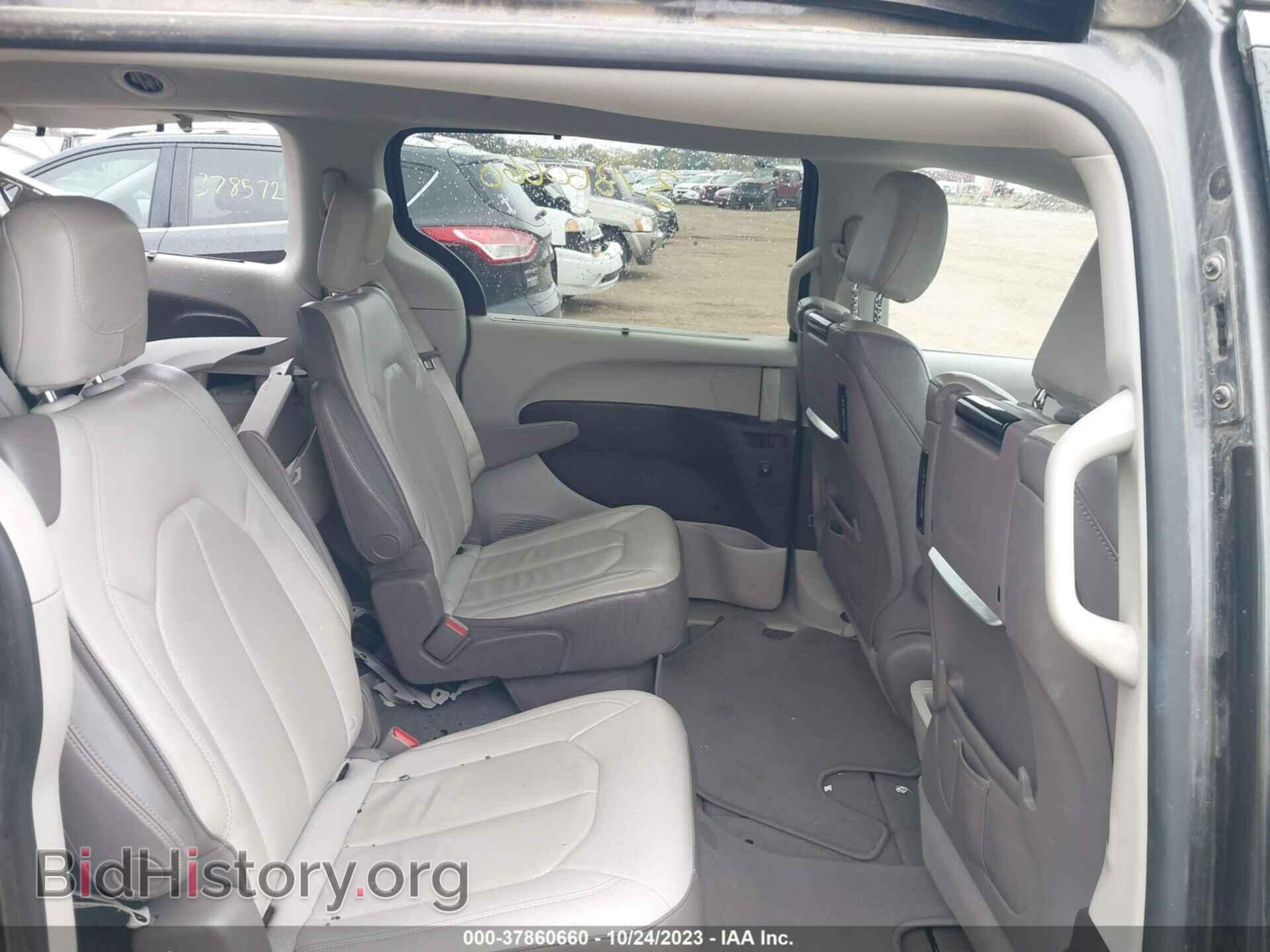 2019 CHRYSLER PACIFICA - VIN: 2C4RC1EG7KR628933 - Фото 8