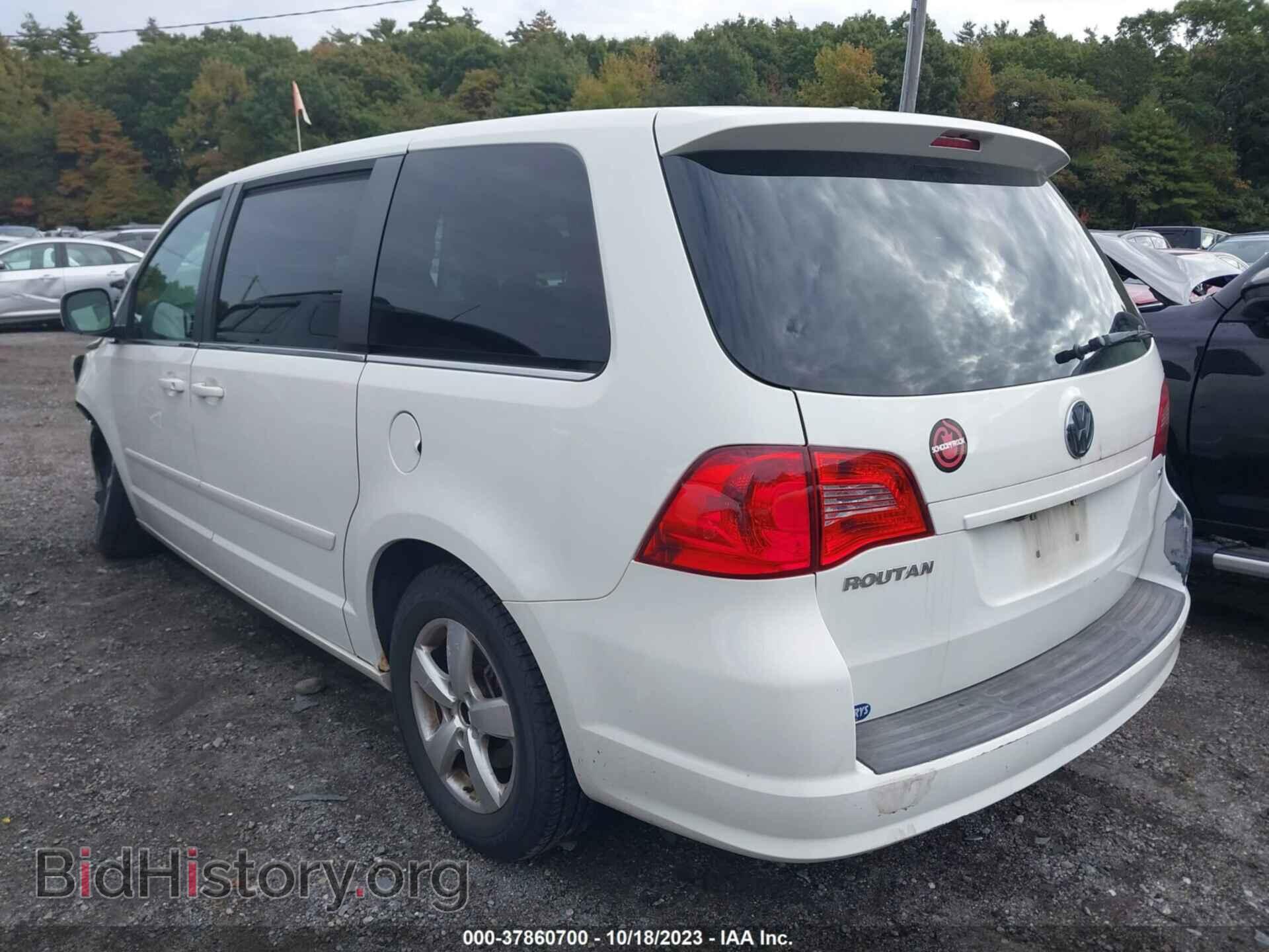 2010 VOLKSWAGEN ROUTAN - VIN: 2V4RW3D10AR242567 - Фото 3