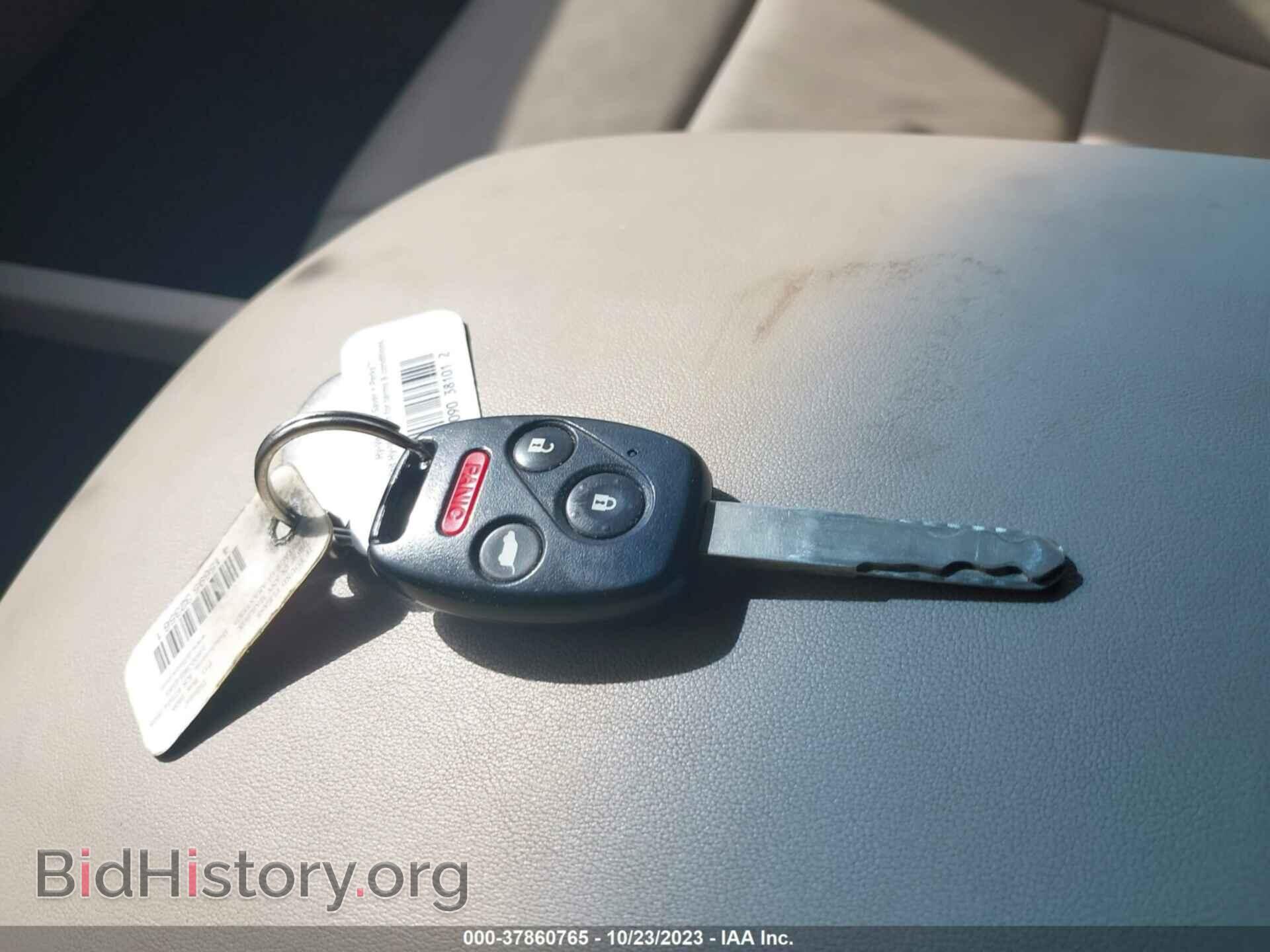 2010 HONDA PILOT - VIN: 5FNYF4H51AB004330 - Фото 11