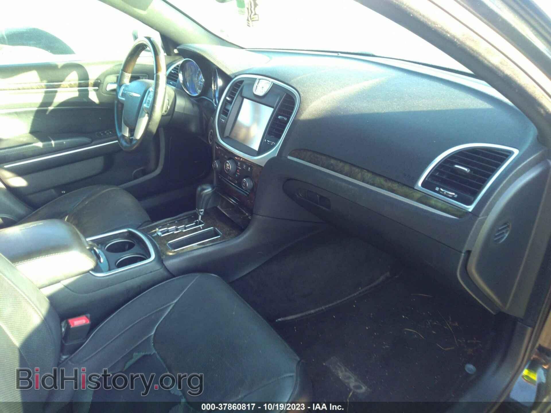 2014 CHRYSLER 300 - VIN: 2C3CCAET7EH109110 - Фото 5