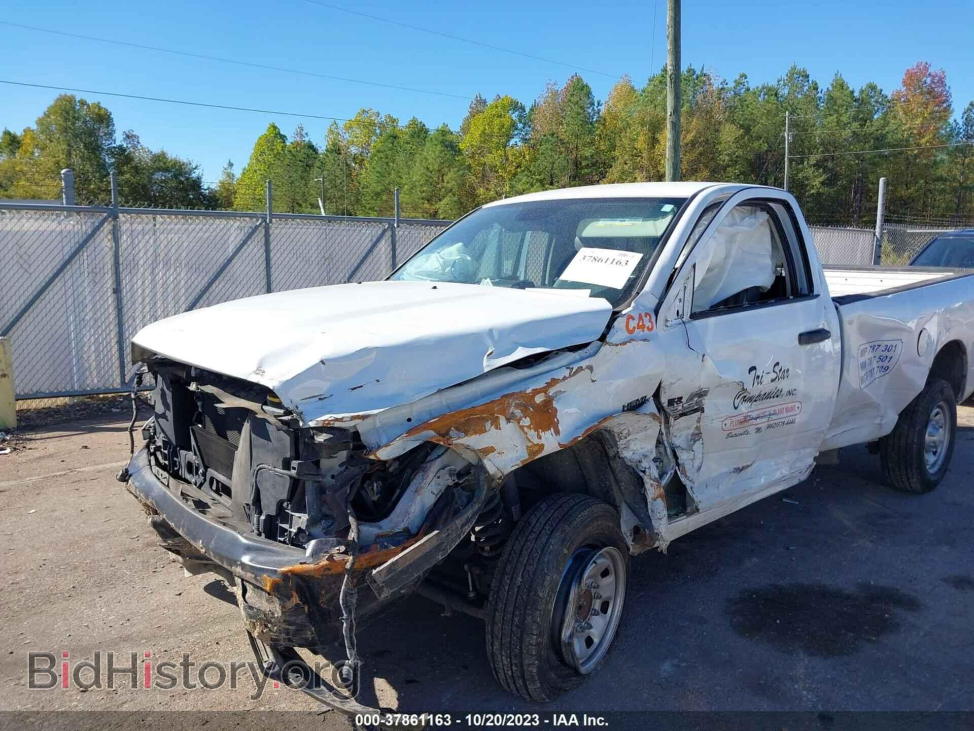 2018 RAM 2500 - VIN: 3C6MR4AJ3JG282290 - Фото 2