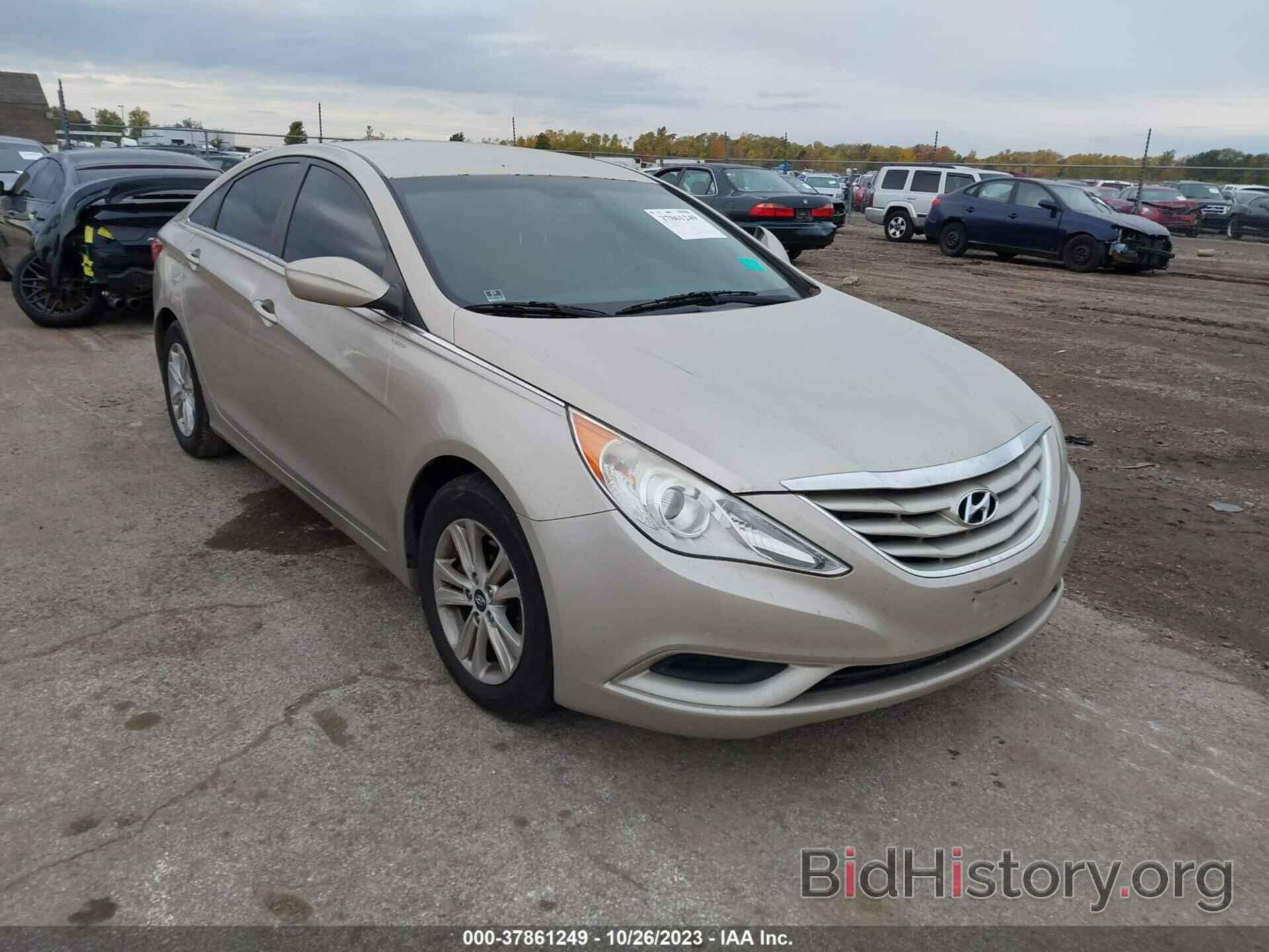 Photo 5NPEB4AC7BH025757 - HYUNDAI SONATA 2011