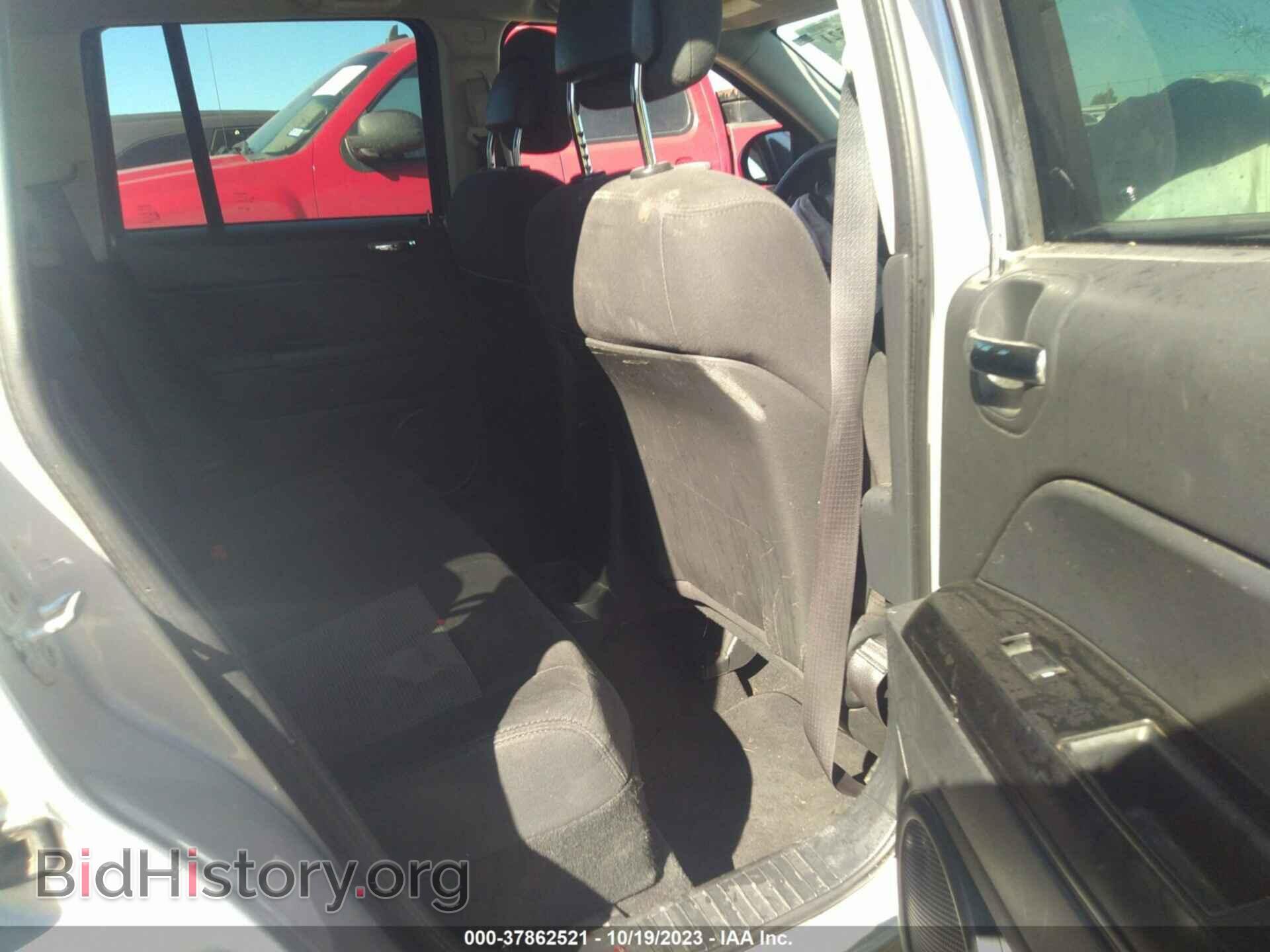 2011 JEEP COMPASS - VIN: 1J4NT1FB1BD160213 - Photo 8
