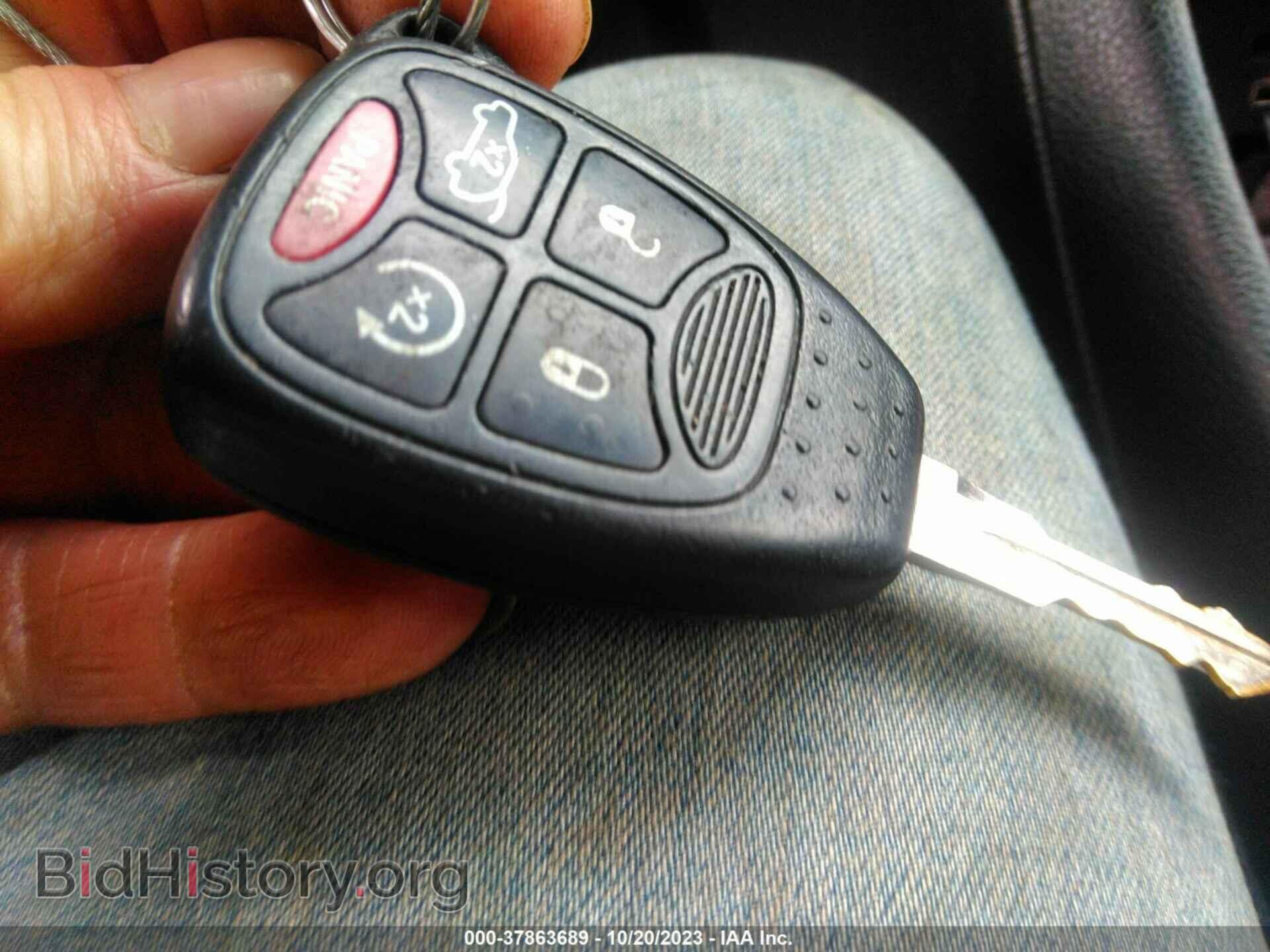 2012 CHRYSLER 200 - VIN: 1C3CCBCB2CN106247 - Фото 11
