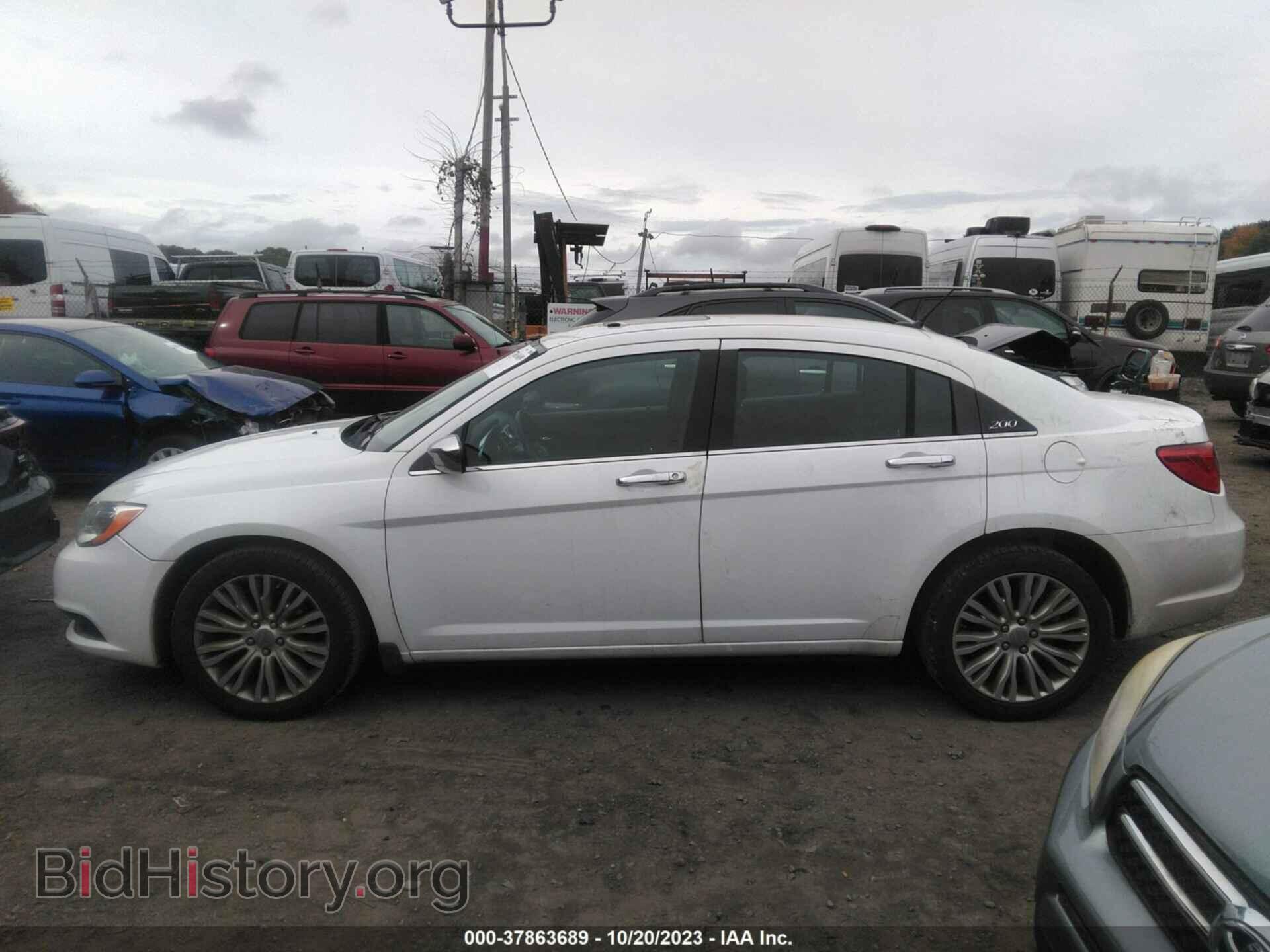 2012 CHRYSLER 200 - VIN: 1C3CCBCB2CN106247 - Фото 14