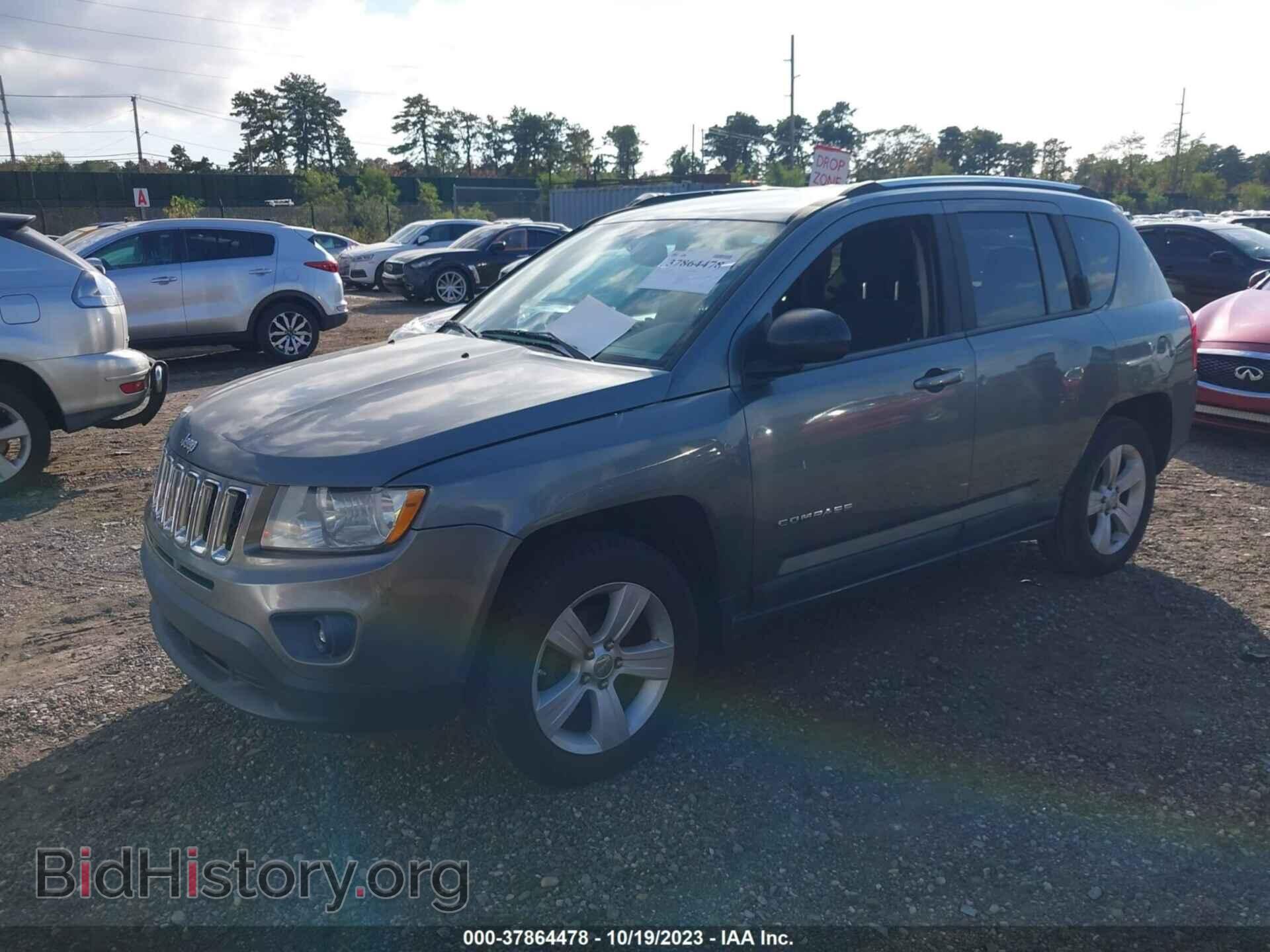 2011 JEEP COMPASS - VIN: 1J4NT1FB6BD208322 - Photo 2