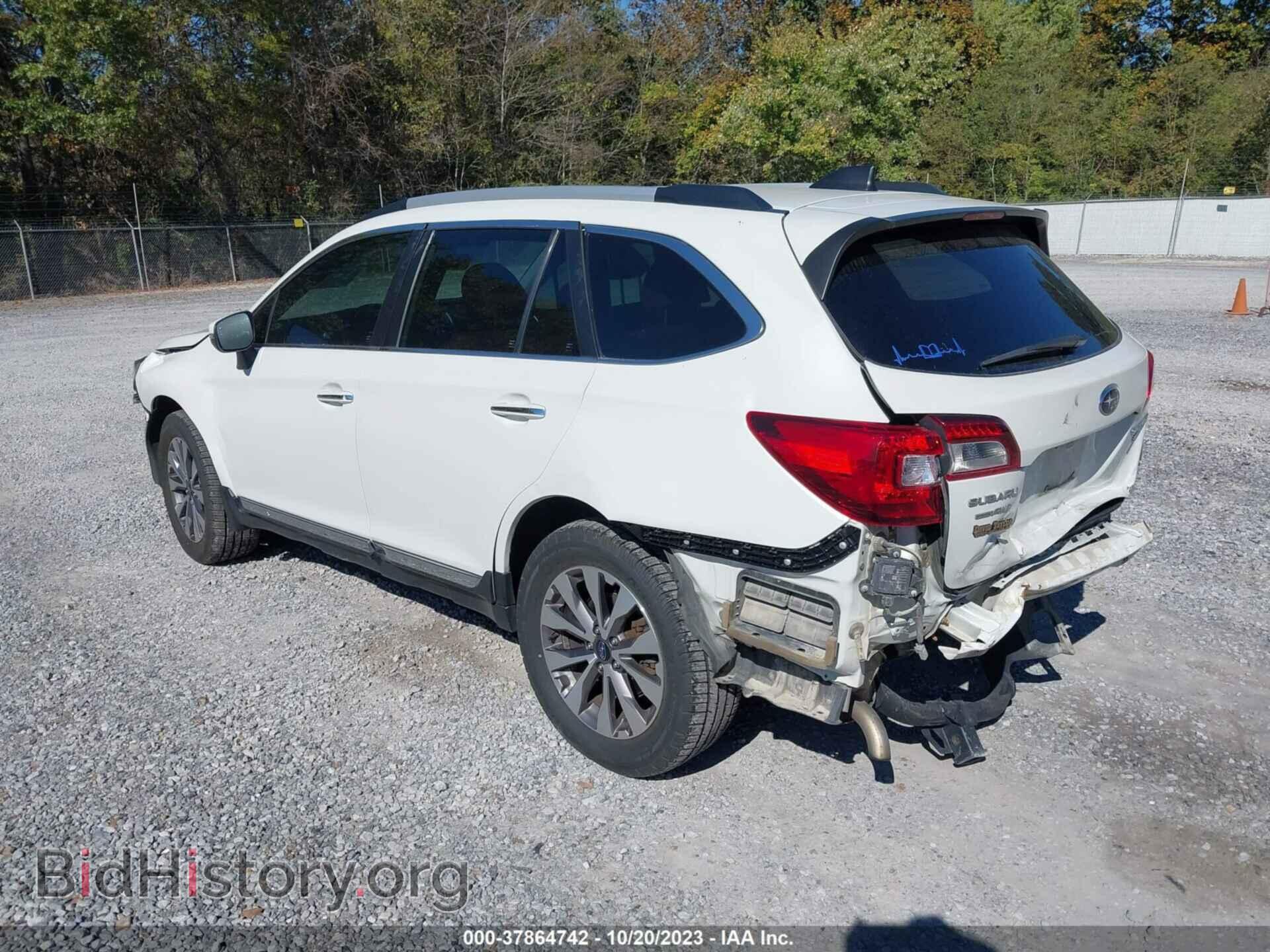 2018 SUBARU OUTBACK - VIN: 4S4BSETC2J3211461 - Фото 3