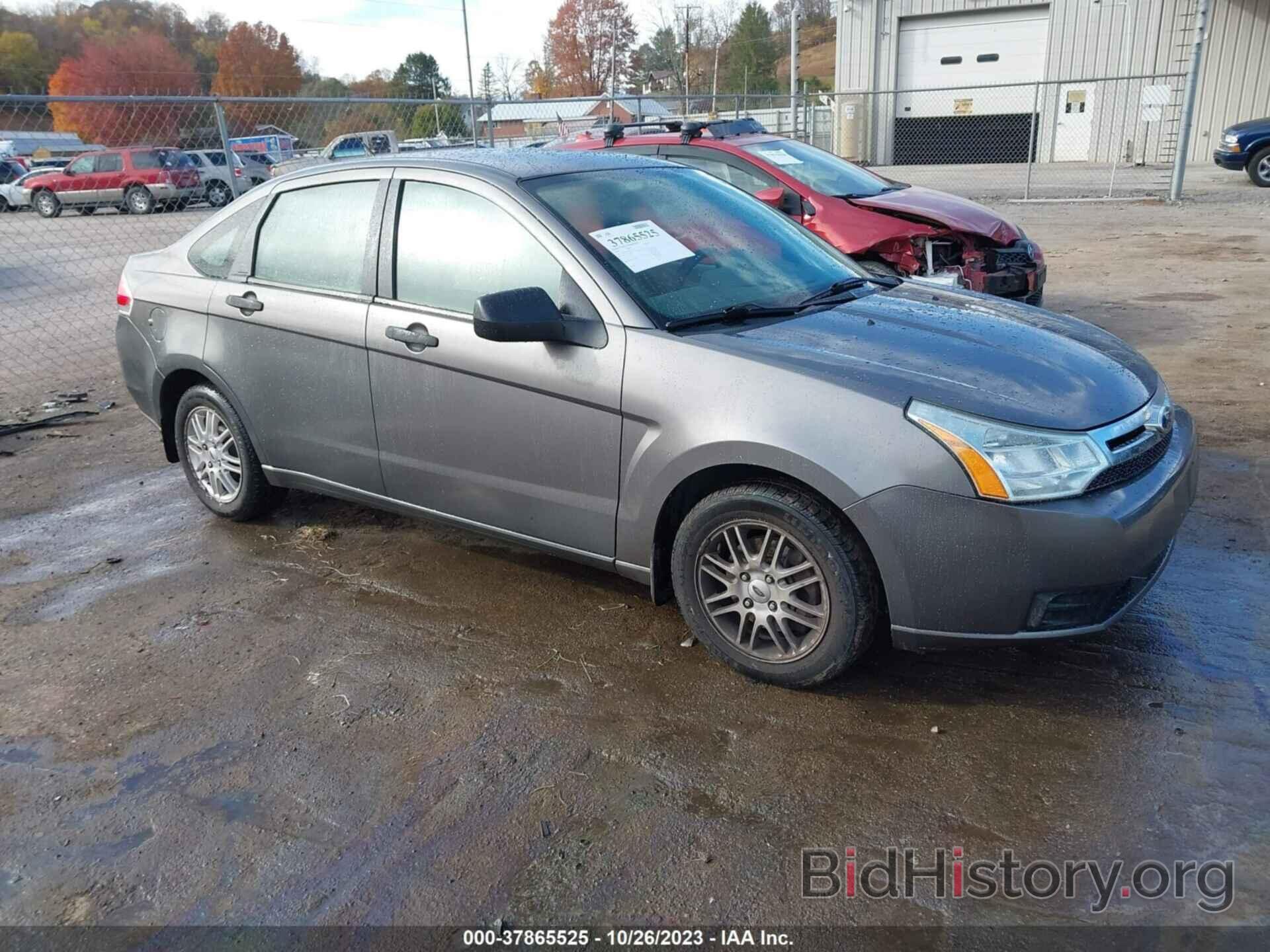 Photo 1FAHP35N59W151615 - FORD FOCUS 2009