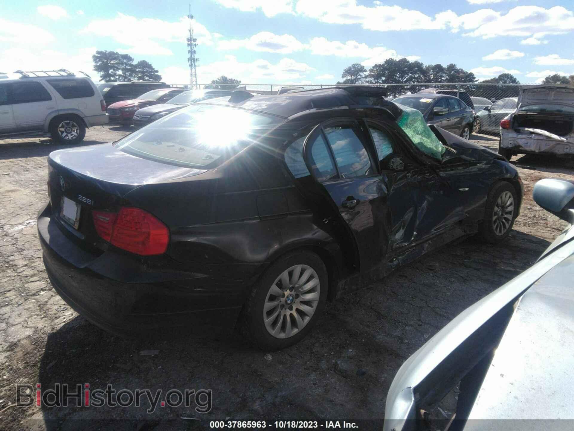 2009 BMW 3 SERIES - VIN: WBAPH735X9E125575 - Фото 4