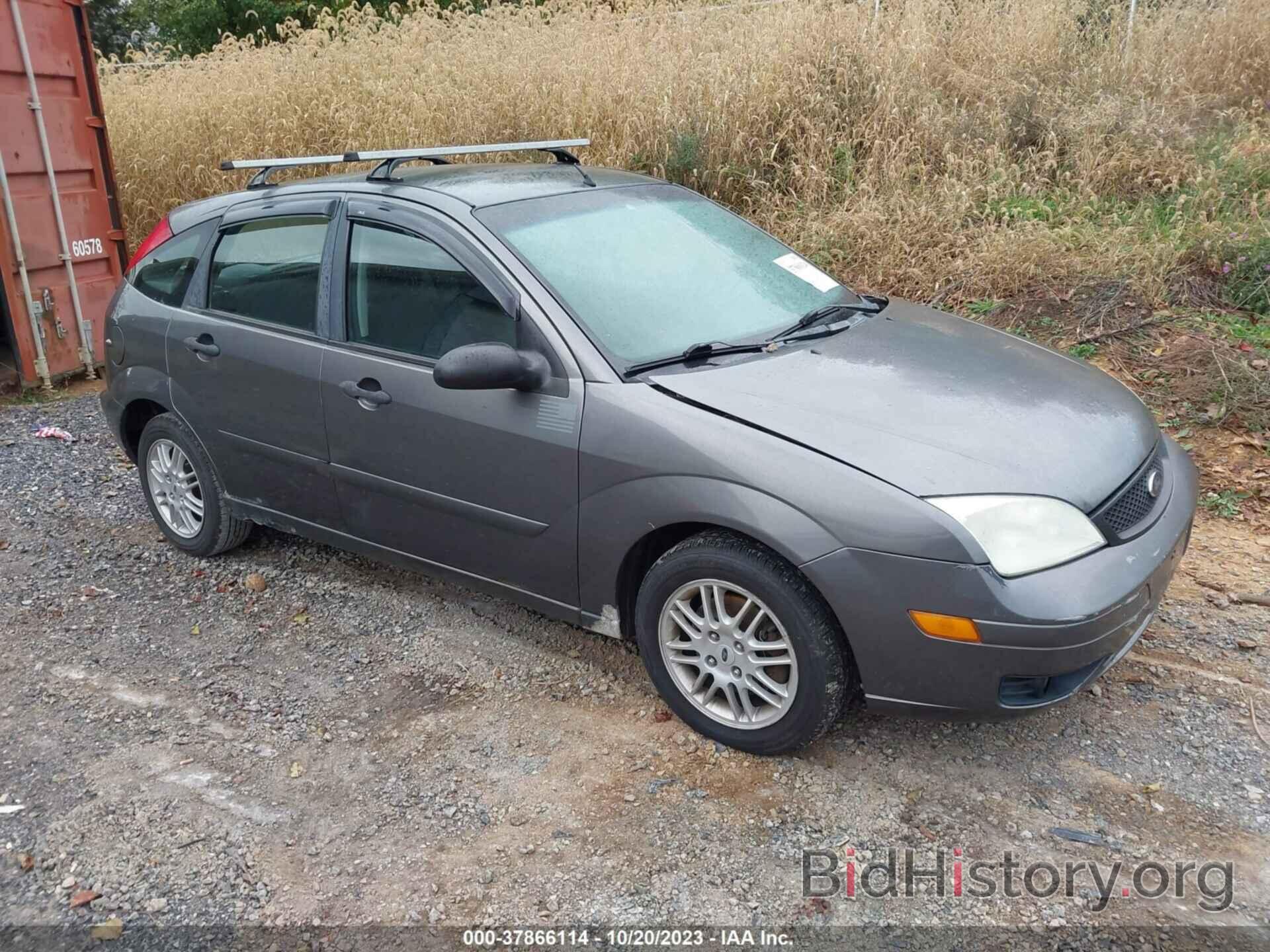 Photo 1FAHP37NX6W243991 - FORD FOCUS 2006