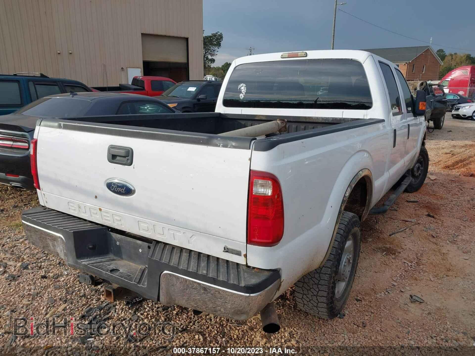 2011 FORD F-250 - VIN: 1FT7W2B67BEA23940 - Фото 4