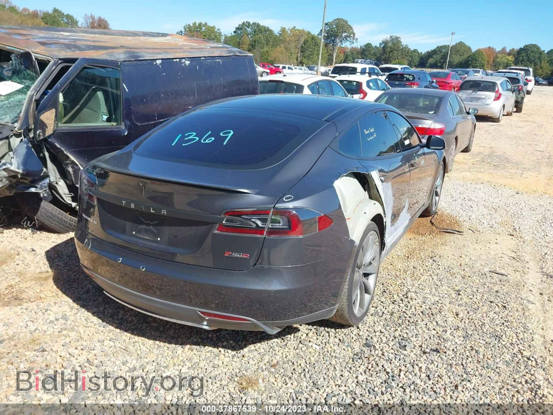 2015 TESLA MODEL S - VIN: 5YJSA1E47FF102557 - Photo 4