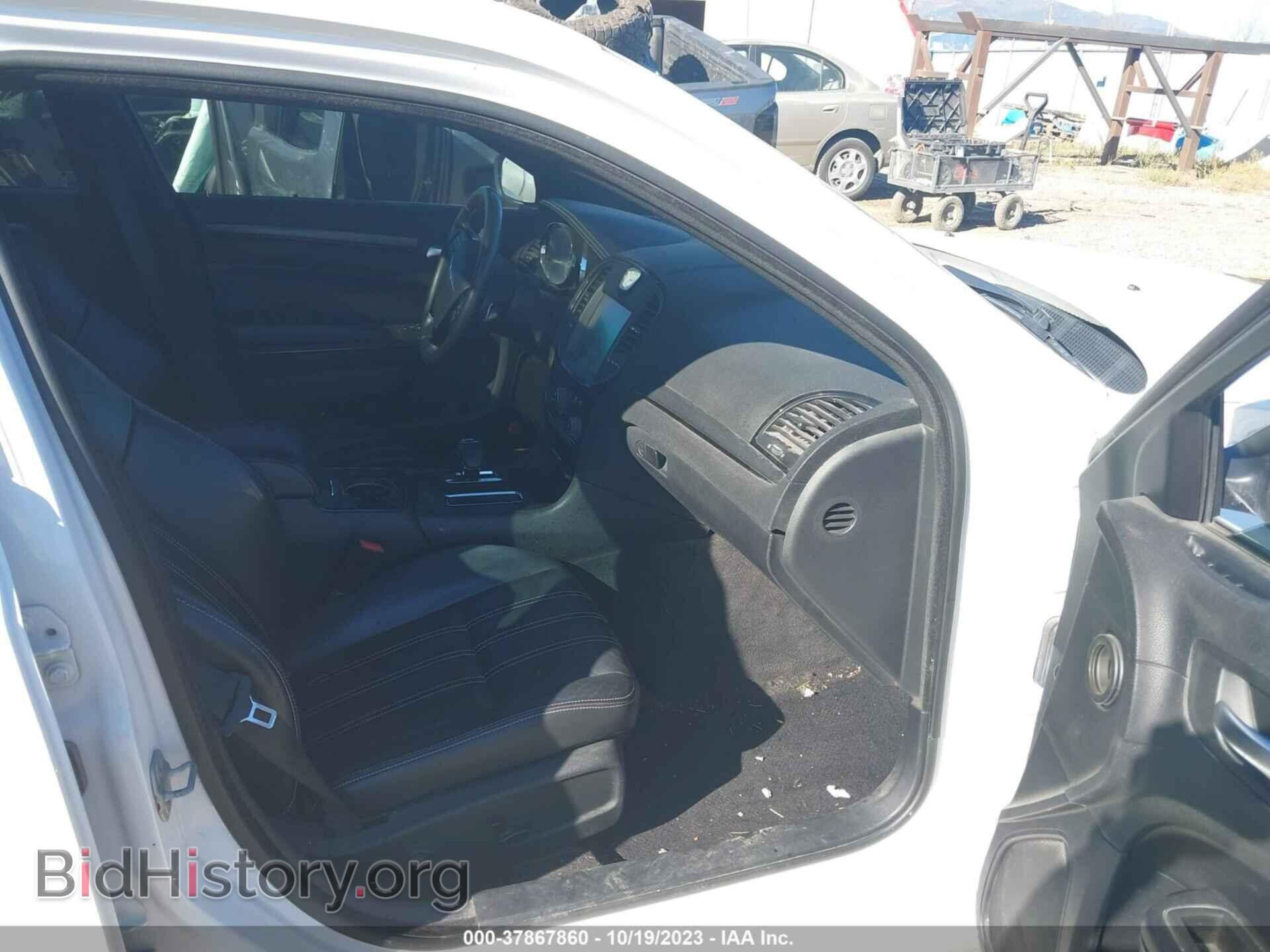 2013 CHRYSLER 300 - VIN: 2C3CCAGG9DH556715 - Photo 5