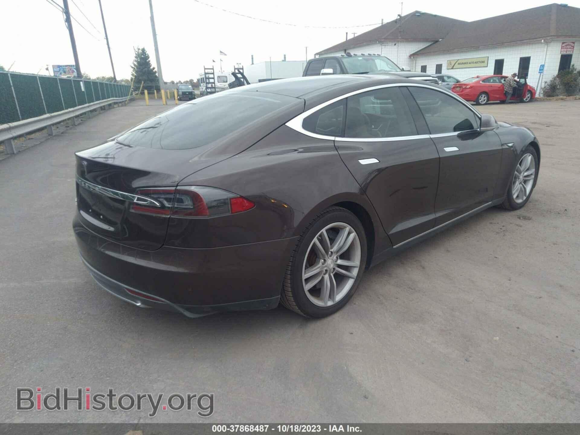2013 TESLA MODEL S - VIN: 5YJSA1CN8DFP06157 - Фото 4
