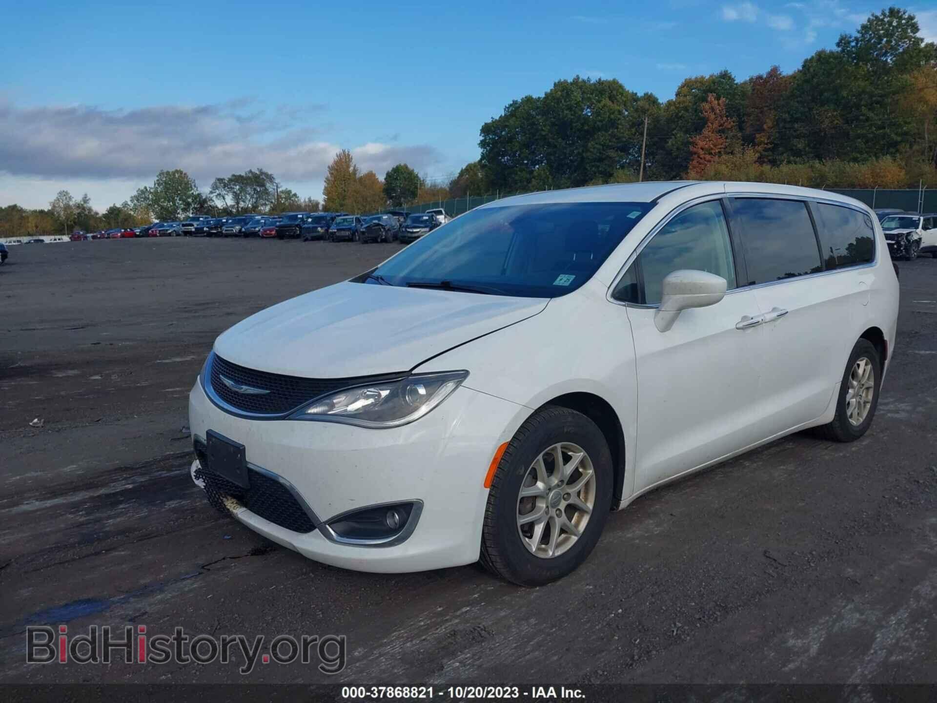2020 CHRYSLER PACIFICA - VIN: 2C4RC1FG1LR211047 - Photo 2