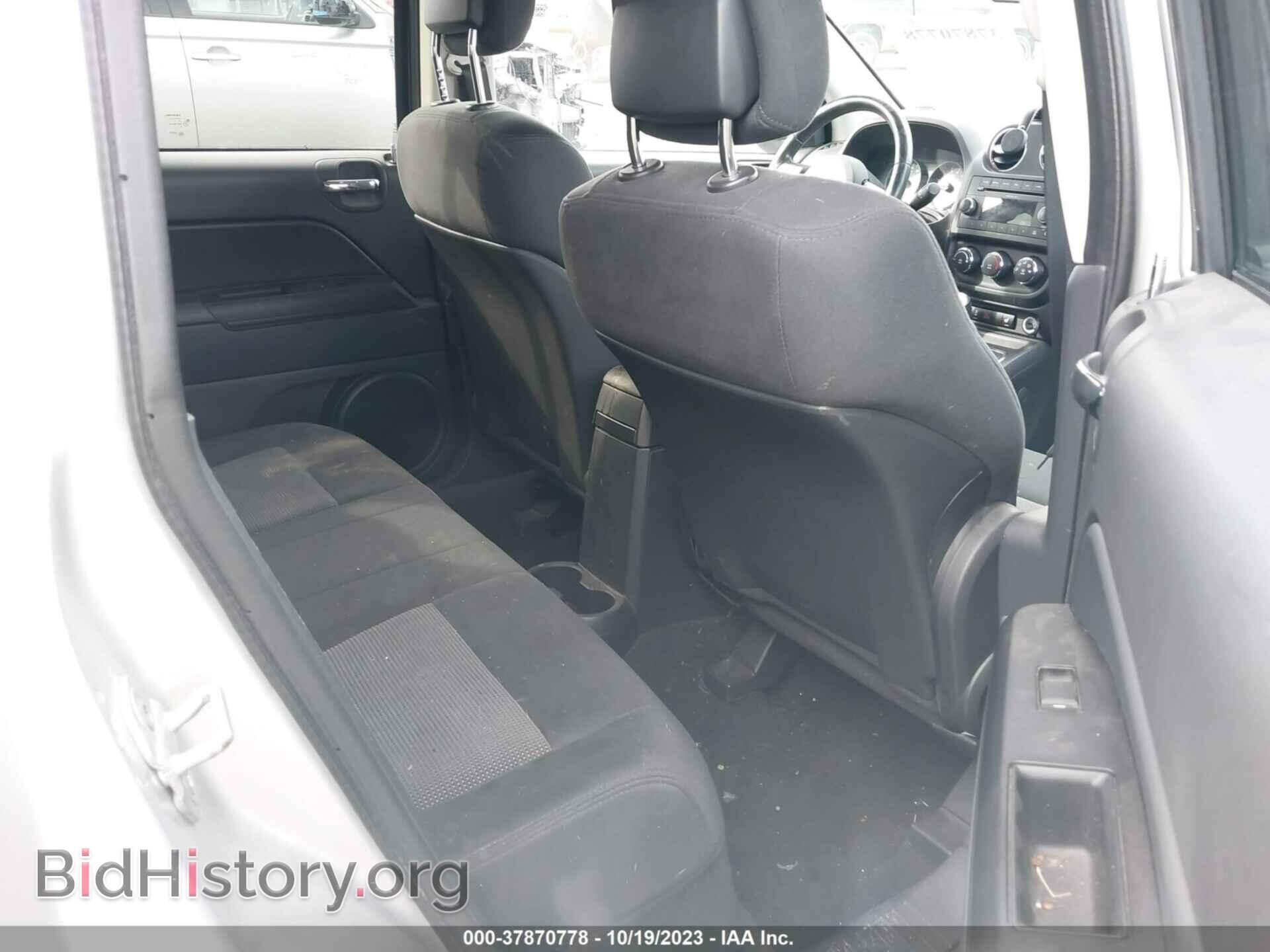 2011 JEEP COMPASS - VIN: 1J4NF1FB9BD280350 - Photo 8