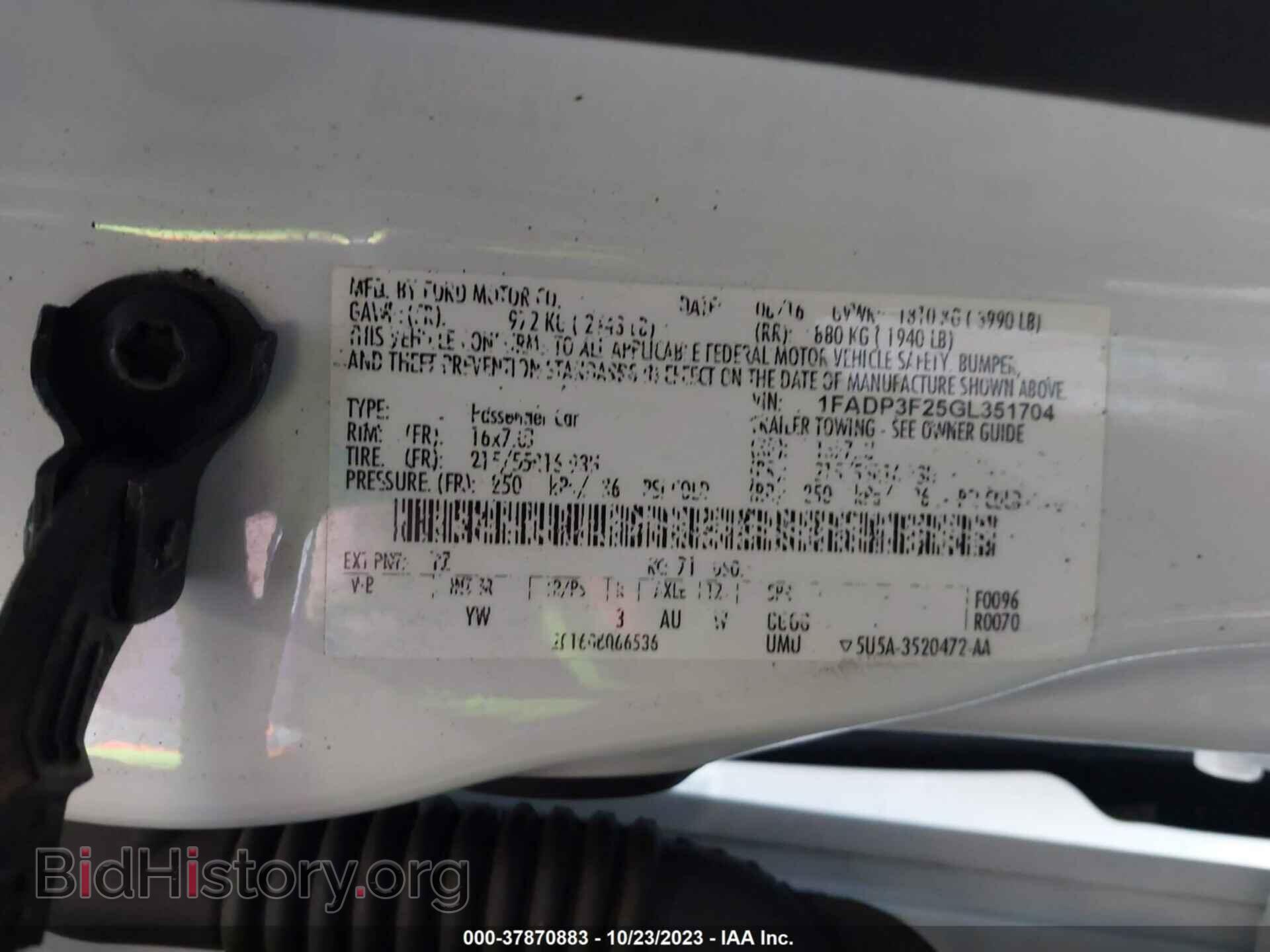 2016 FORD FOCUS - VIN: 1FADP3F25GL351704 - Фото 9