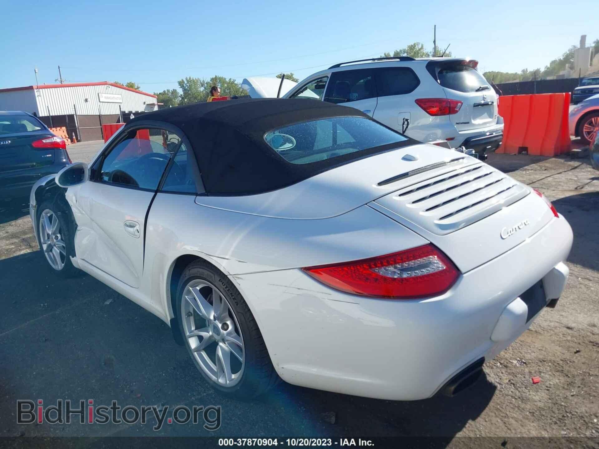 2011 PORSCHE 911 - VIN: WP0CA2A93BS740166 - Фото 3