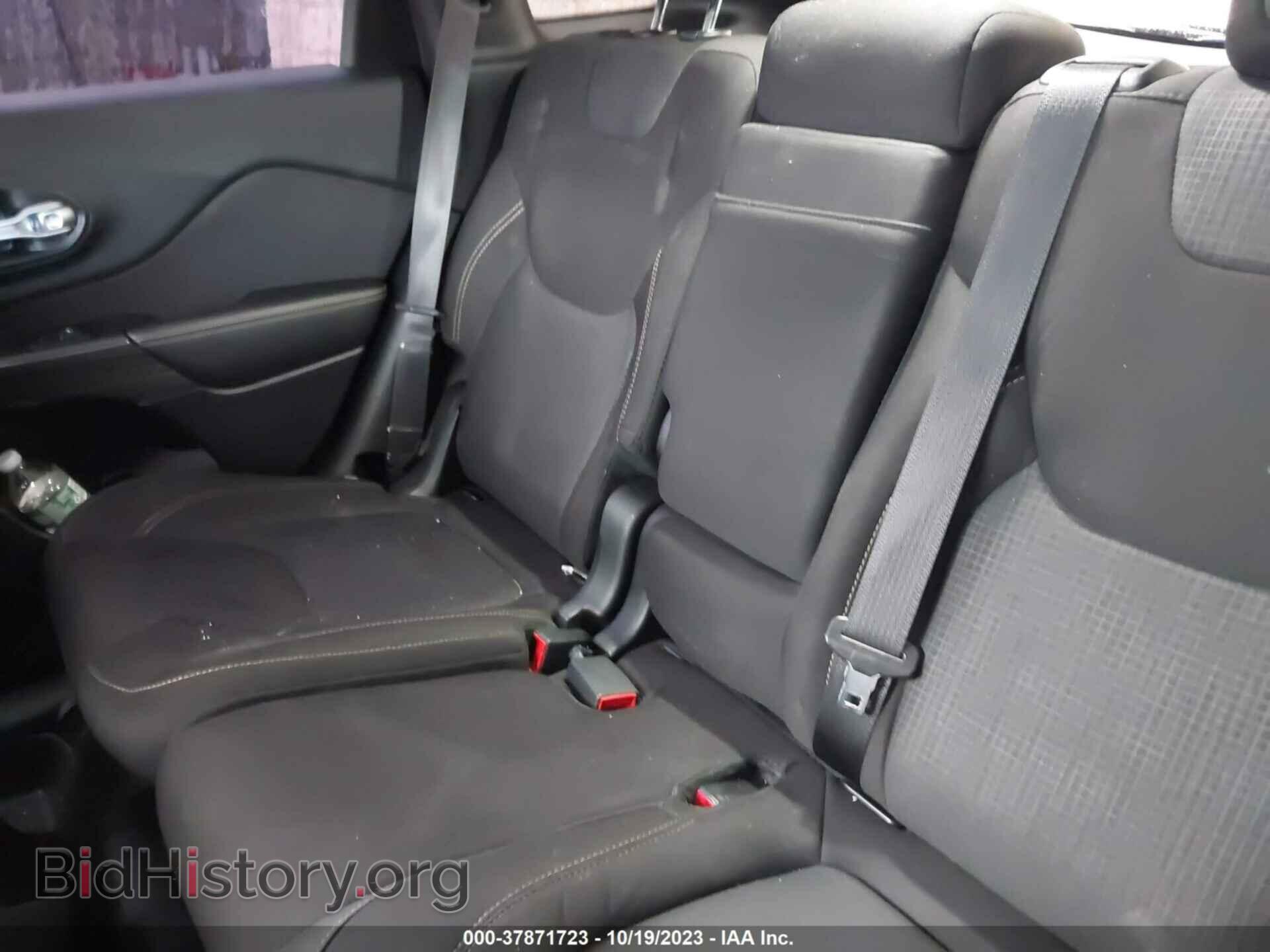 2016 JEEP CHEROKEE - VIN: 1C4PJMCS7GW270639 - Фото 8
