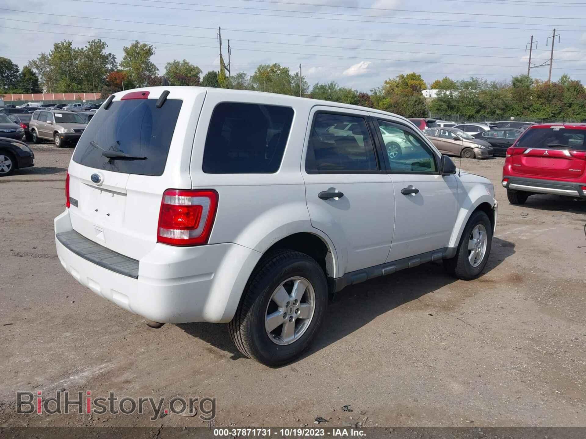 2011 FORD ESCAPE - VIN: 1FMCU9C74BKA44732 - Photo 4