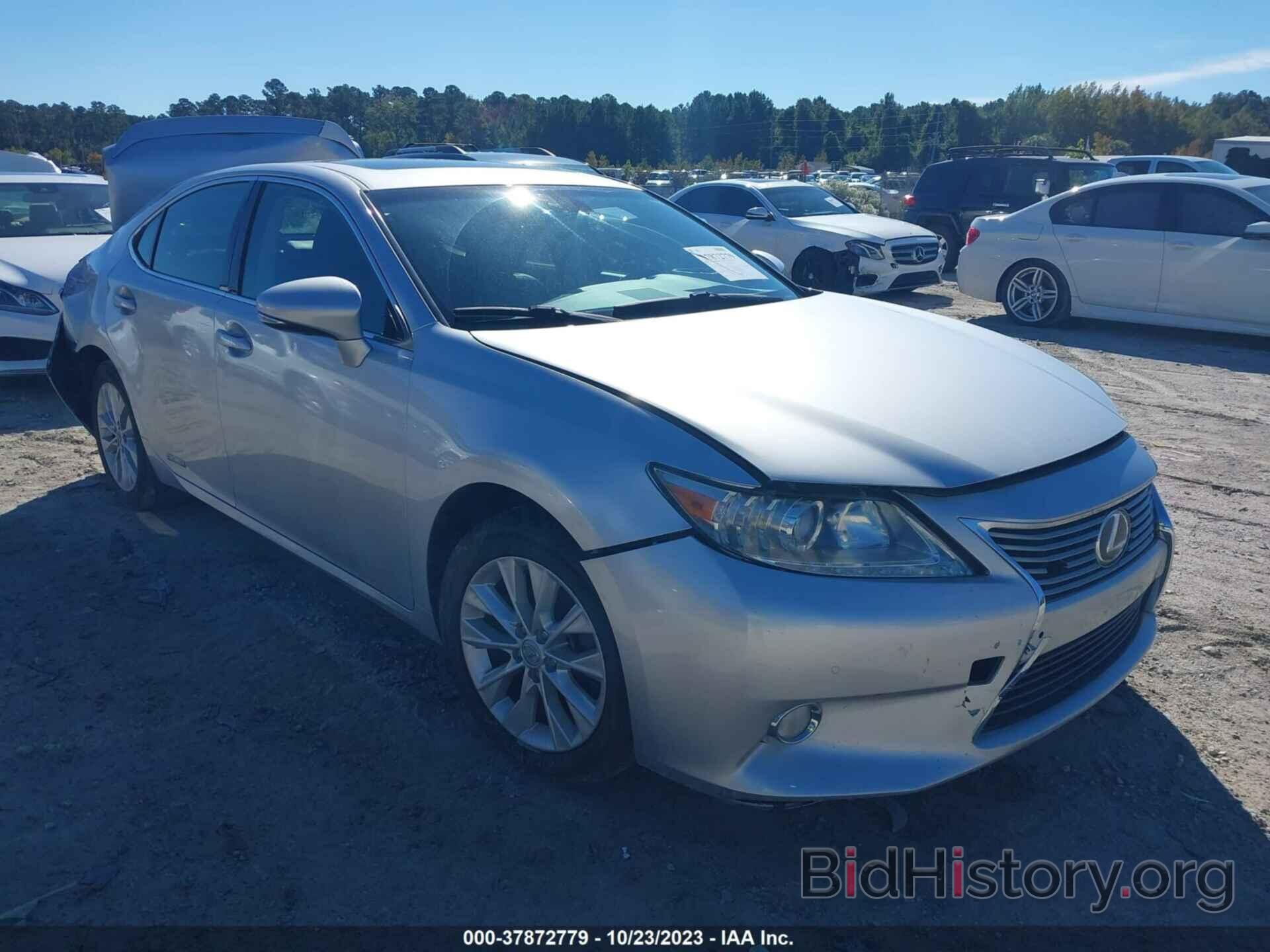 Photo JTHBW1GGXD2017980 - LEXUS ES 300H 2013