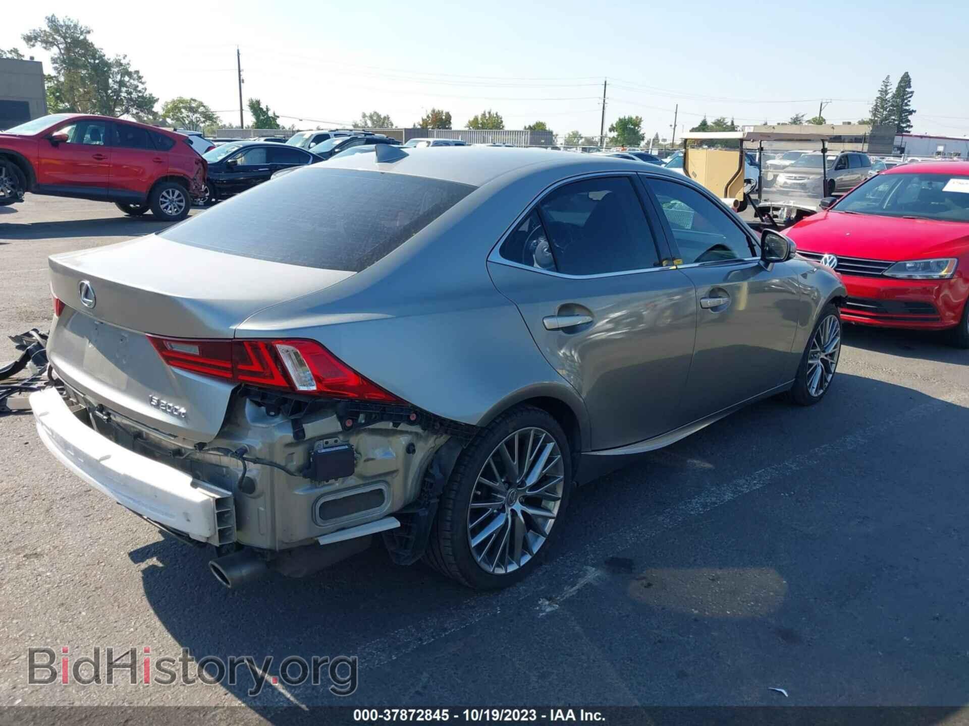 2016 LEXUS IS 200T - VIN: JTHBA1D25G5009781 - Фото 4