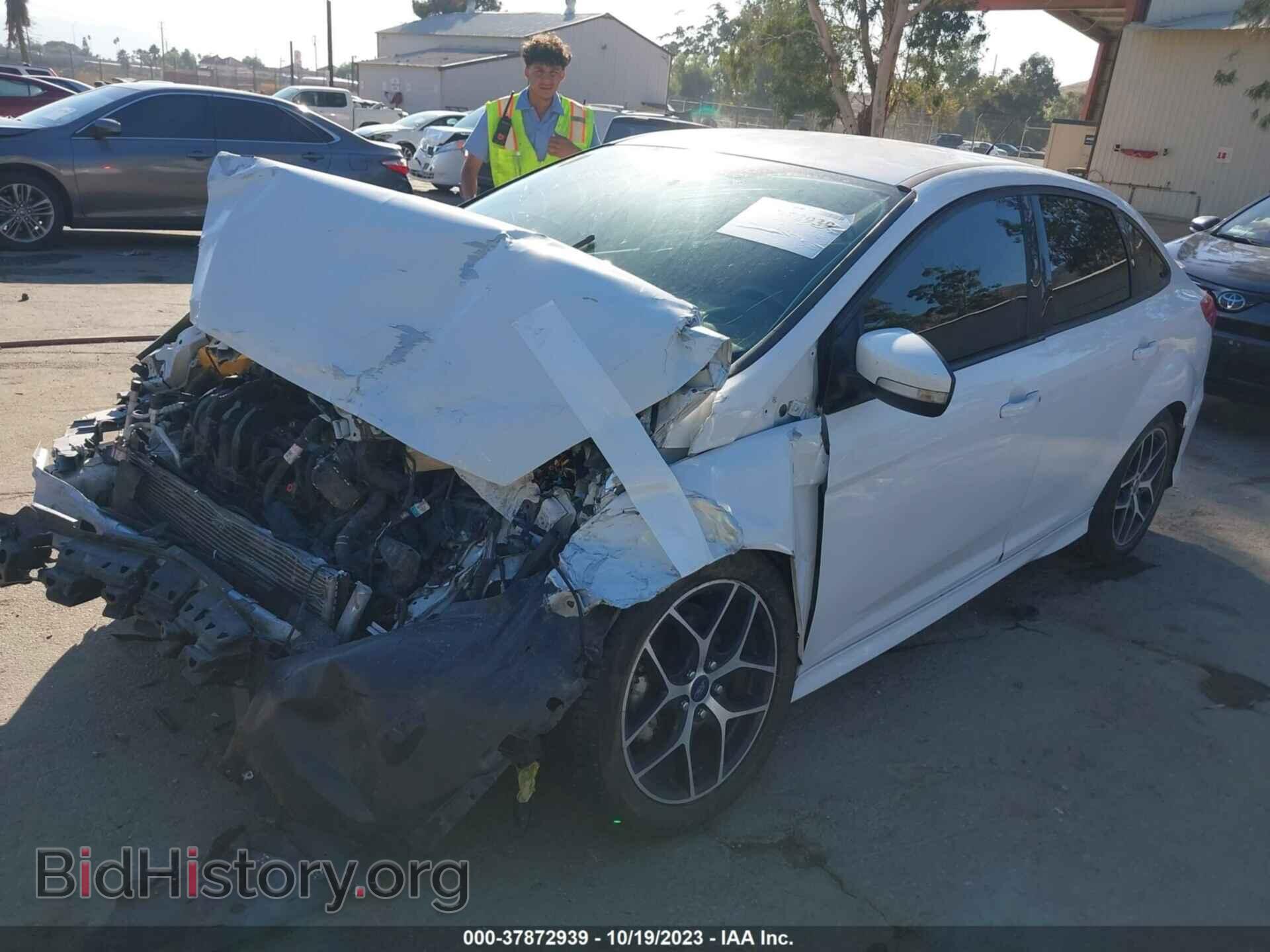2016 FORD FOCUS - VIN: 1FADP3F26GL351341 - Photo 2