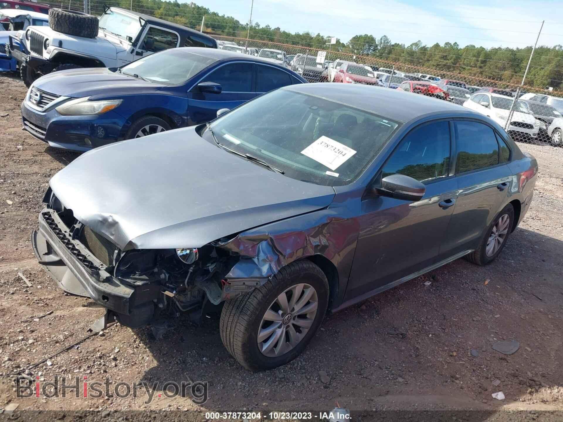 2013 VOLKSWAGEN PASSAT - VIN: 1VWAP7A37DC126925 - Фото 2