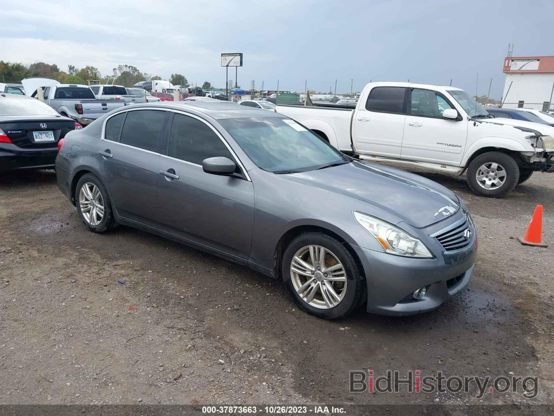 Photo JN1CV6AP0DM305318 - INFINITI G37 SEDAN 2013