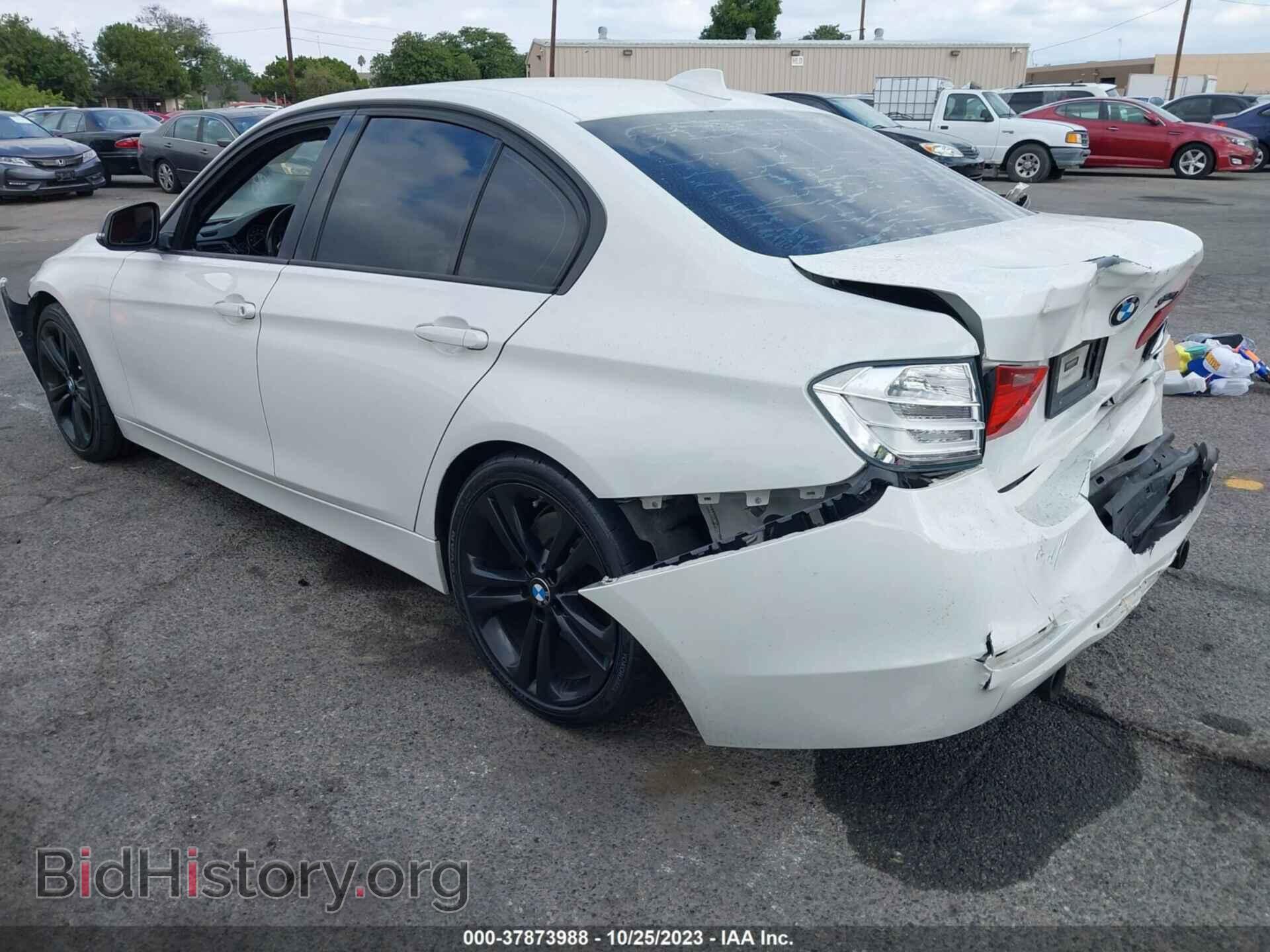 2012 BMW 3 SERIES - VIN: WBA3A9C52CF270724 - Фото 3