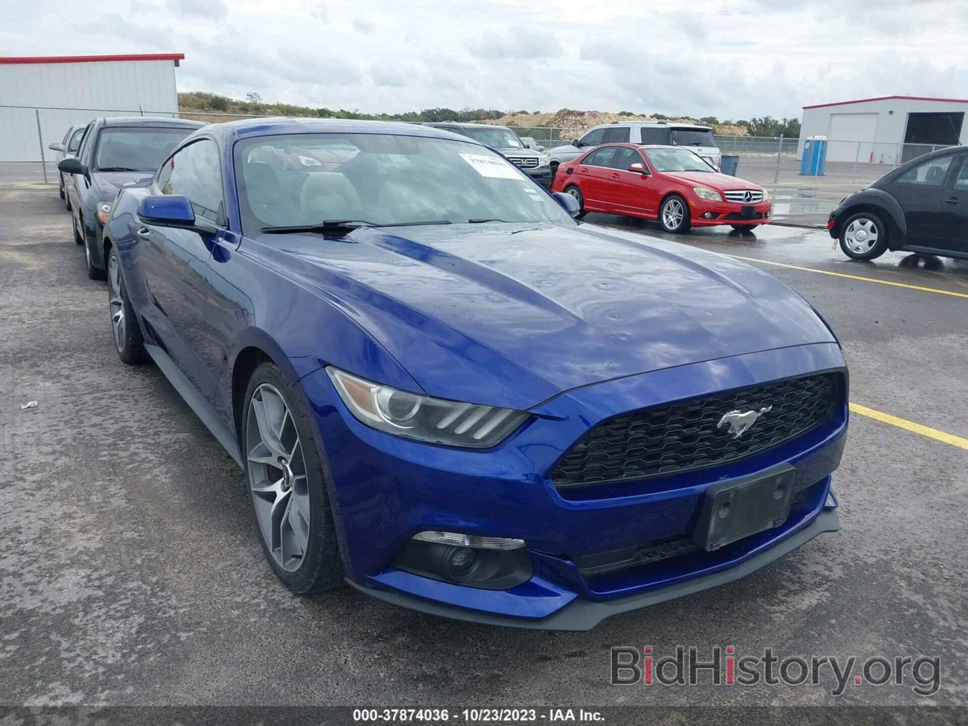 Photo 1FA6P8TH2F5349801 - FORD MUSTANG 2015
