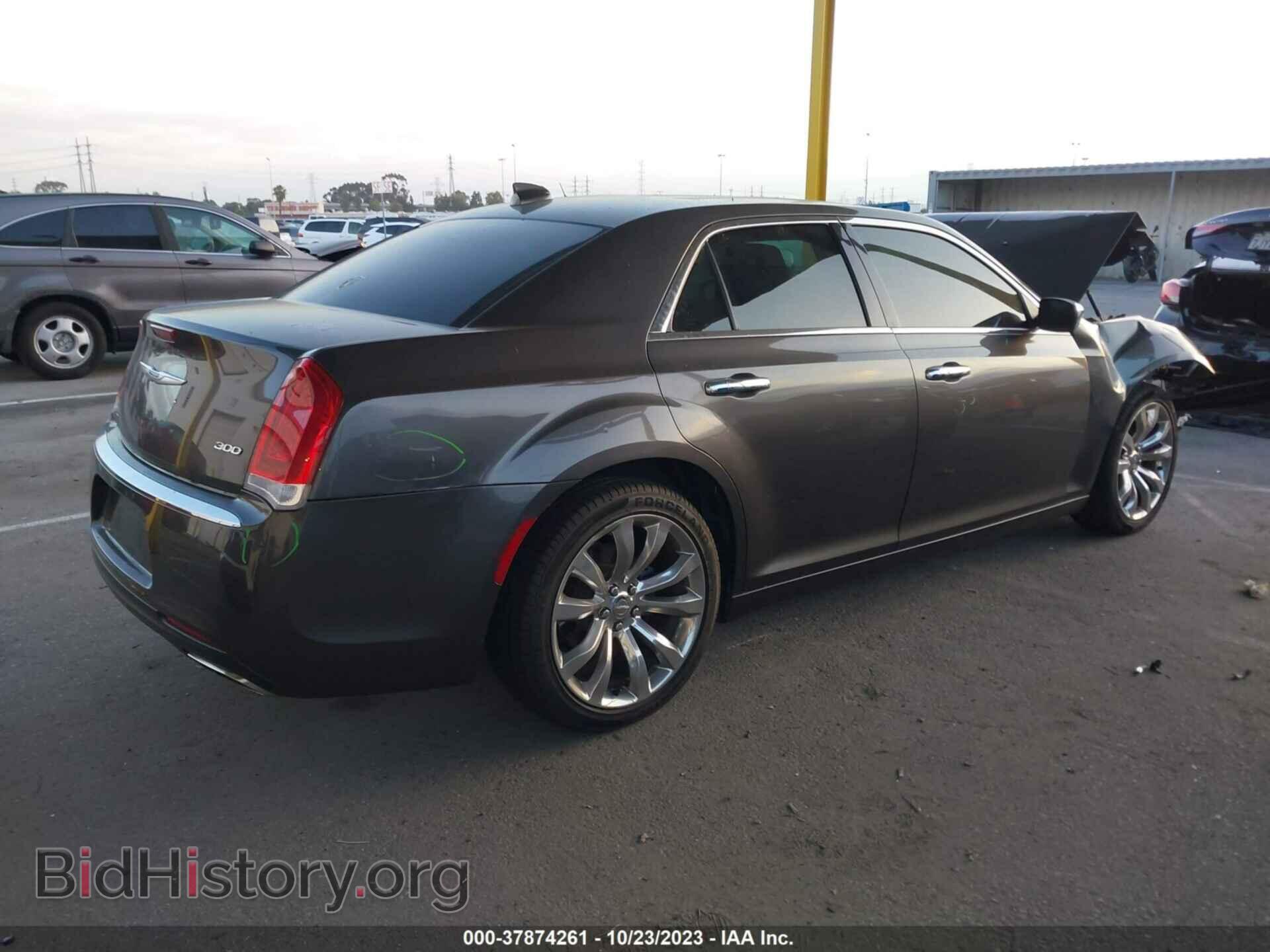 2019 CHRYSLER 300 - VIN: 2C3CCAEG3KH634177 - Фото 4