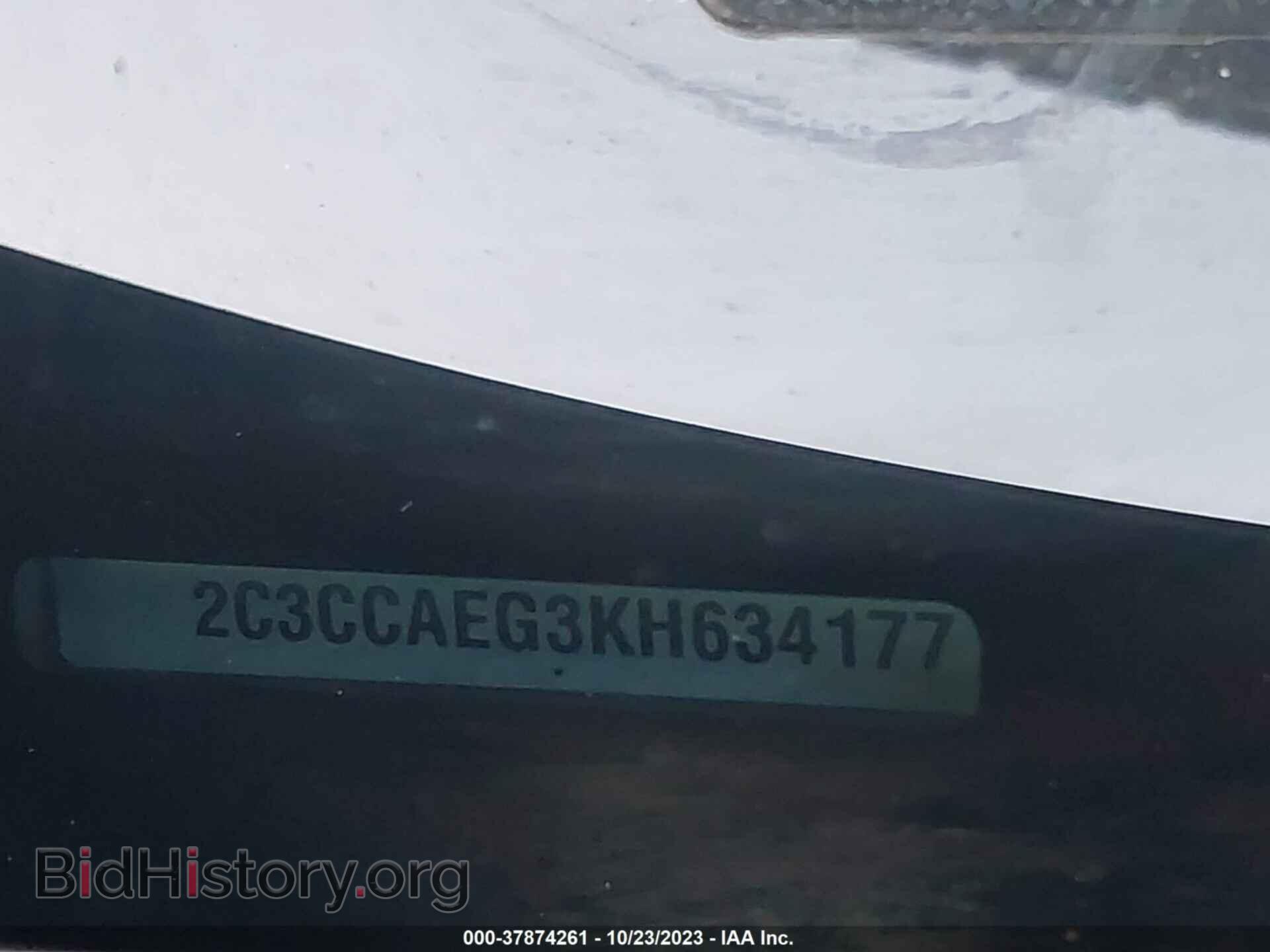 2019 CHRYSLER 300 - VIN: 2C3CCAEG3KH634177 - Фото 9