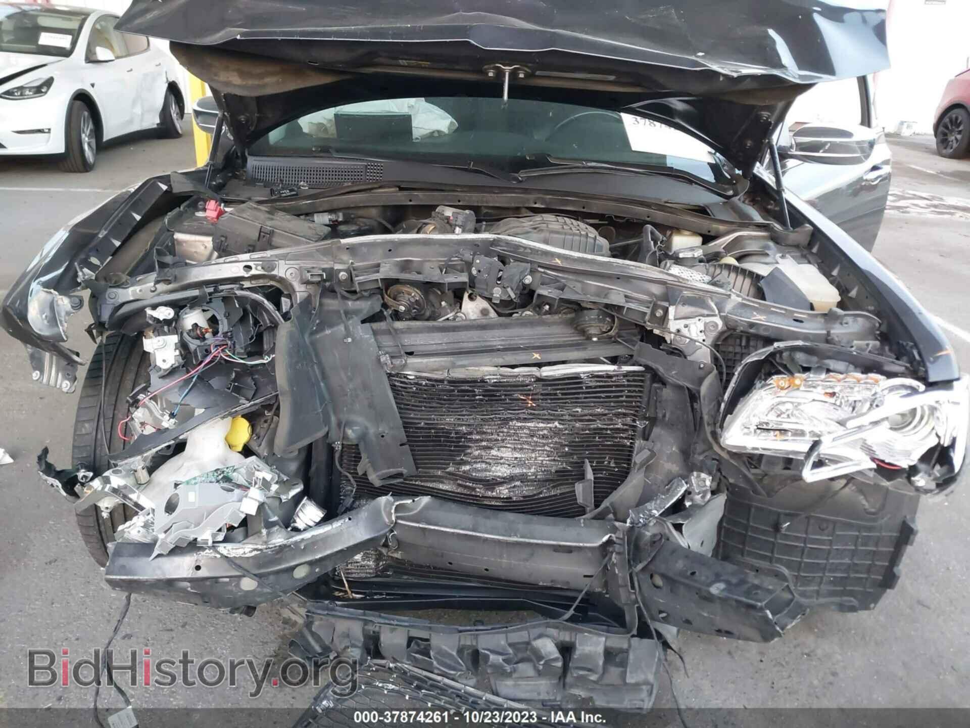 2019 CHRYSLER 300 - VIN: 2C3CCAEG3KH634177 - Фото 10