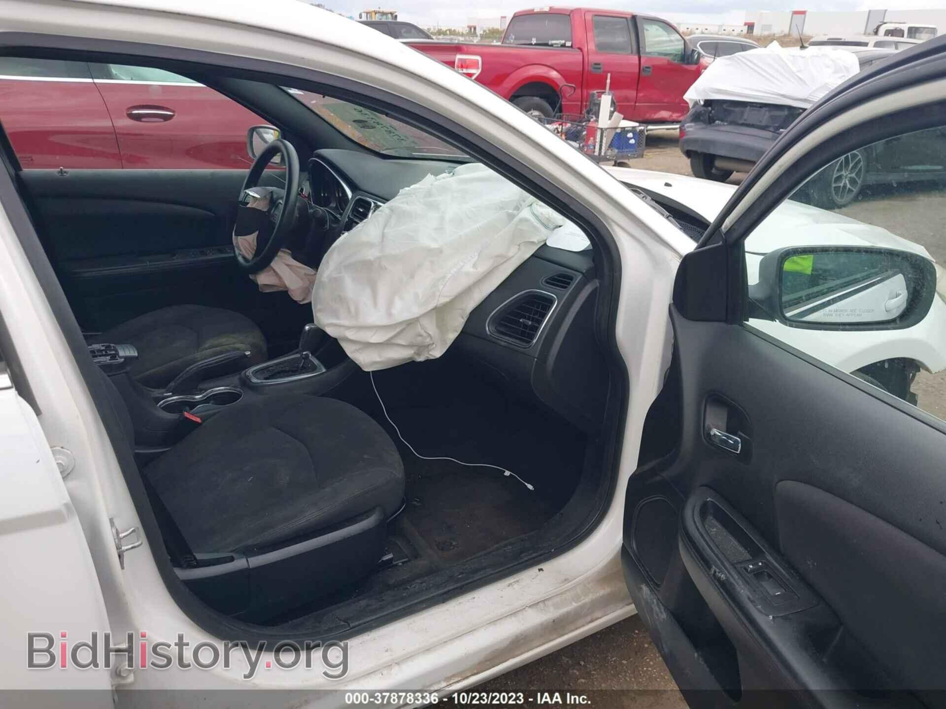 2013 CHRYSLER 200 - VIN: 1C3CCBAB7DN762223 - Фото 5