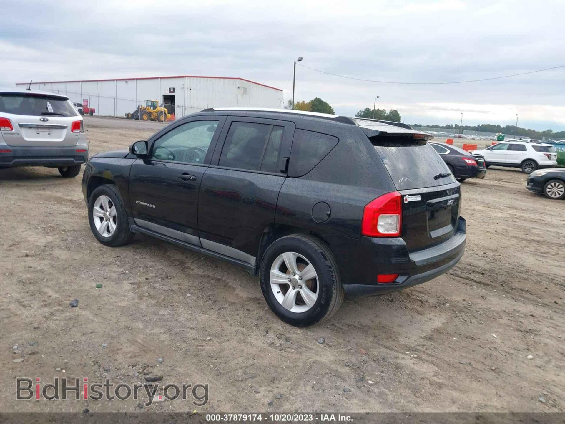 2011 JEEP COMPASS - VIN: 1J4NT1FBXBD142521 - Фото 3