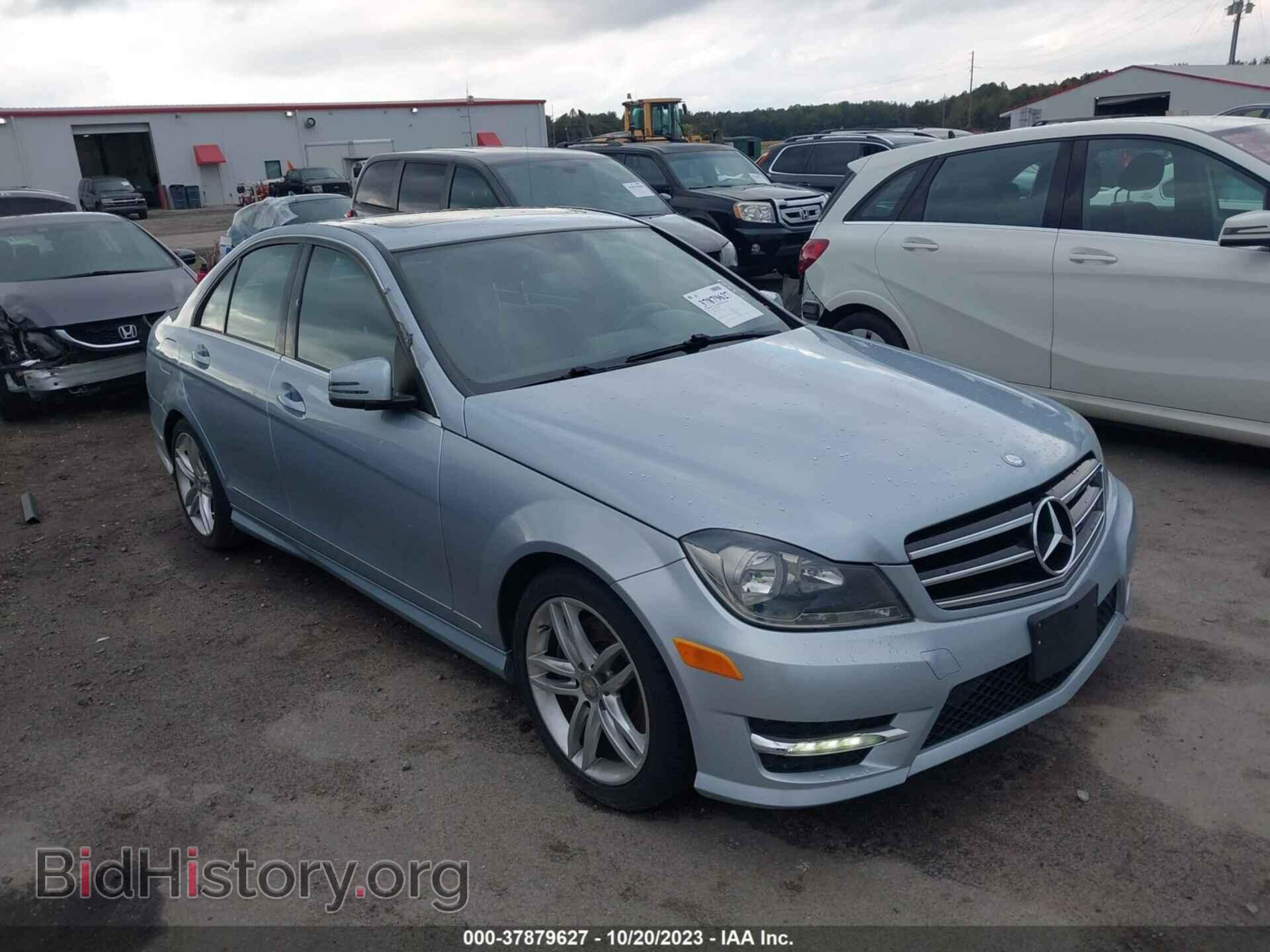 Photo WDDGF8AB3EA947441 - MERCEDES-BENZ C 300 2014