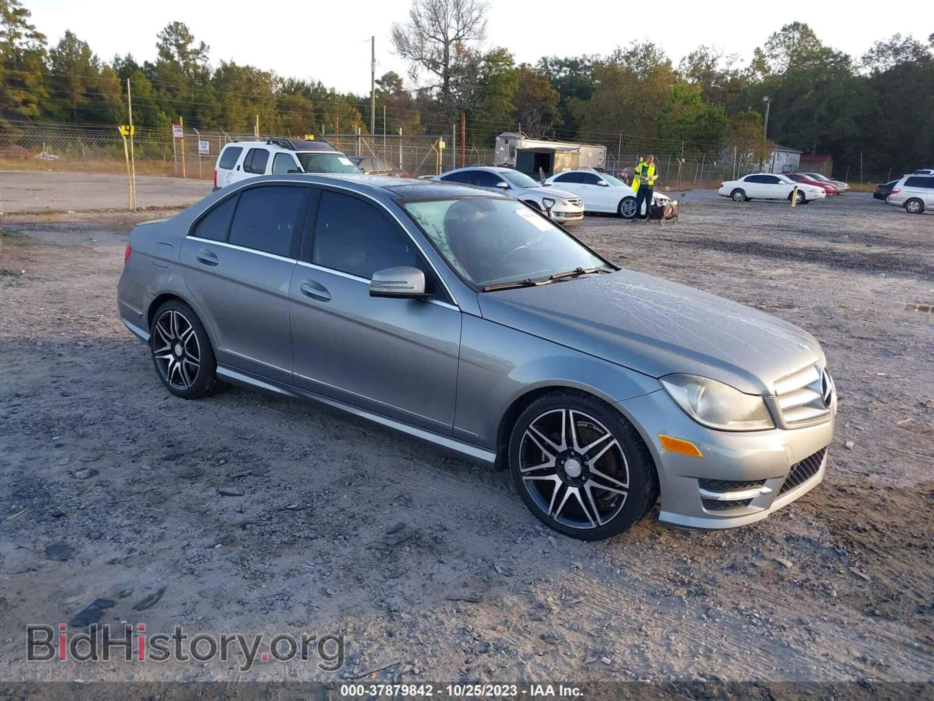 Photo WDDGF4HB6DR244706 - MERCEDES-BENZ C-CLASS 2013