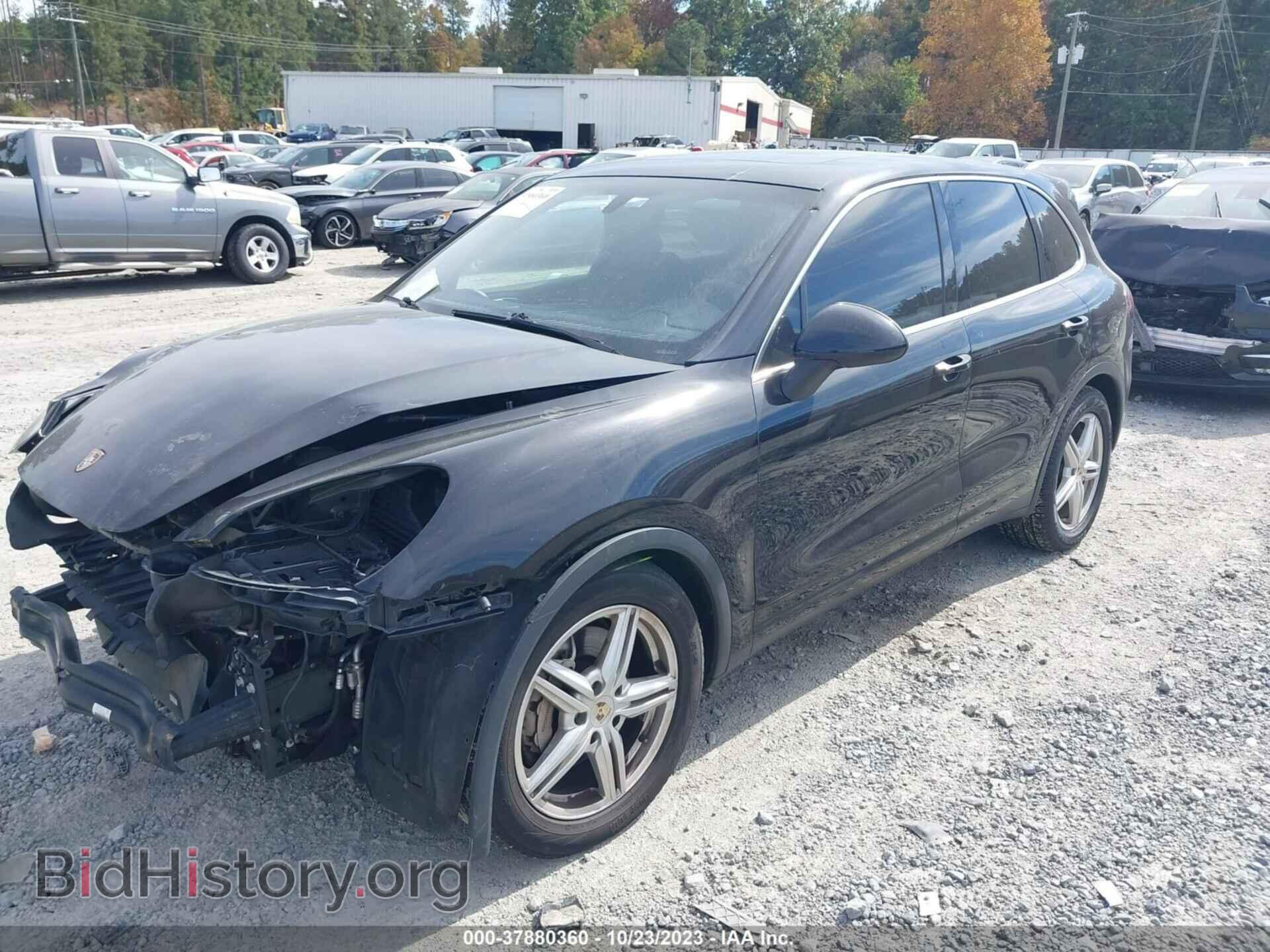 2012 PORSCHE CAYENNE - VIN: WP1AB2A28CLA43402 - Photo 2