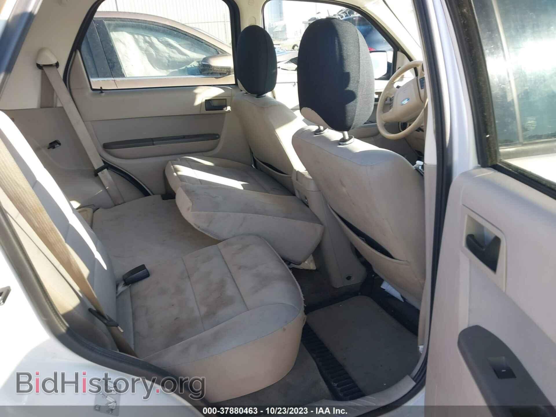 2011 FORD ESCAPE - VIN: 1FMCU0D72BKA54640 - Фото 8