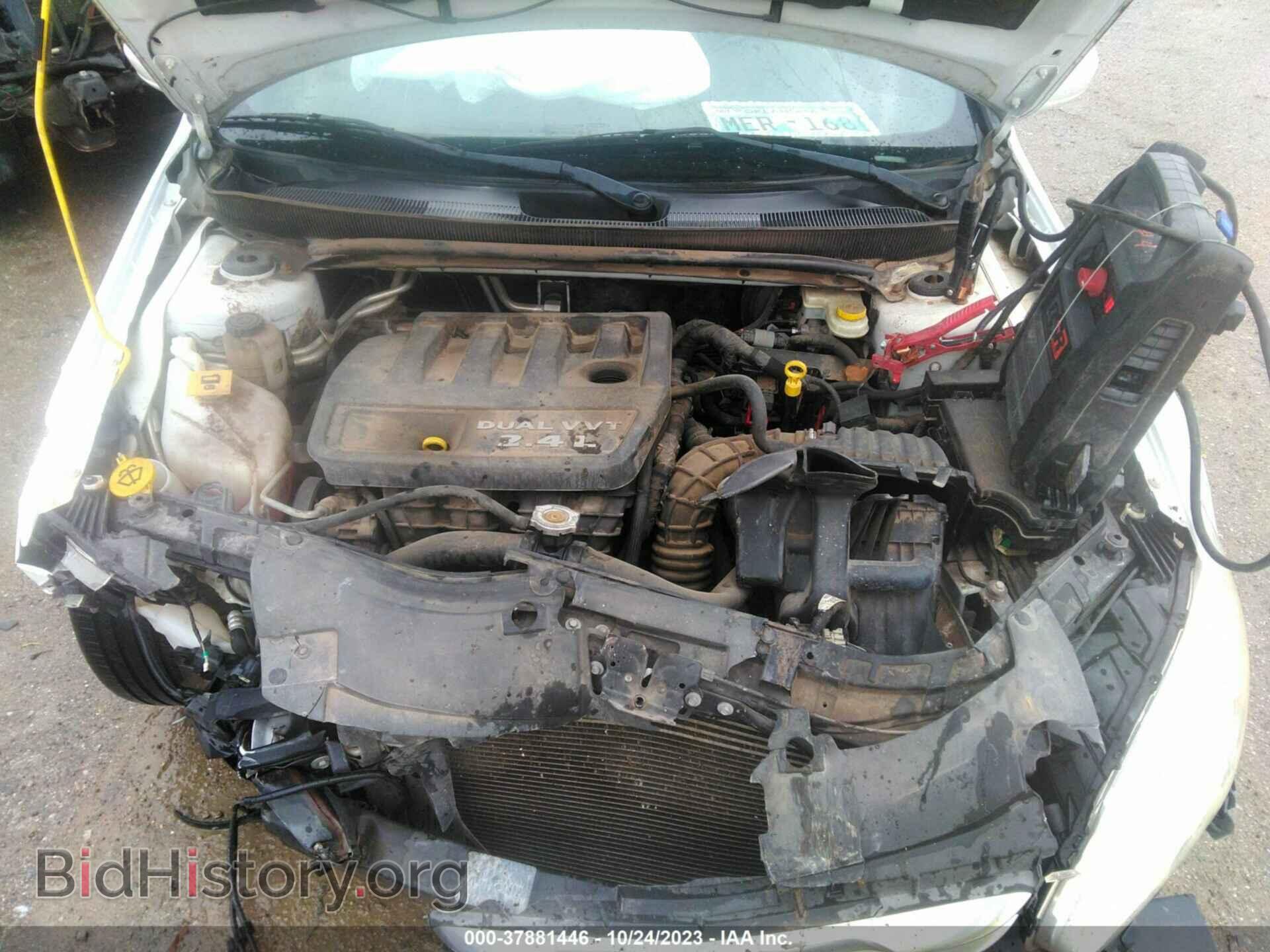2013 CHRYSLER 200 - VIN: 1C3CCBBB0DN639359 - Фото 10