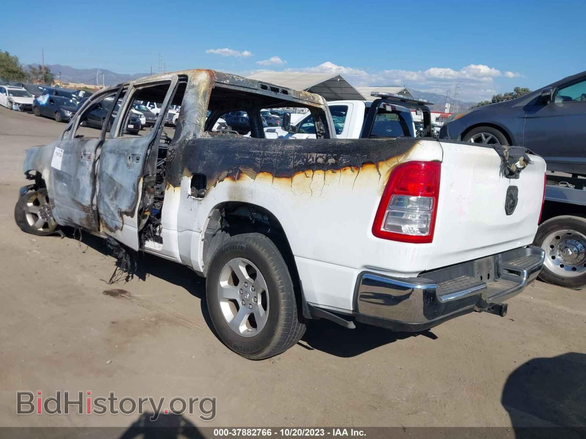2019 RAM 1500 - VIN: 1C6RREGTXKN567775 - Фото 3