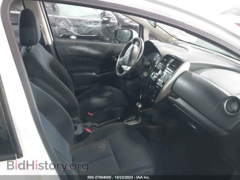 2015 Nissan VERSA NOTE (VIN 3N1CE2CP5FL381569) — фото 5 из 11