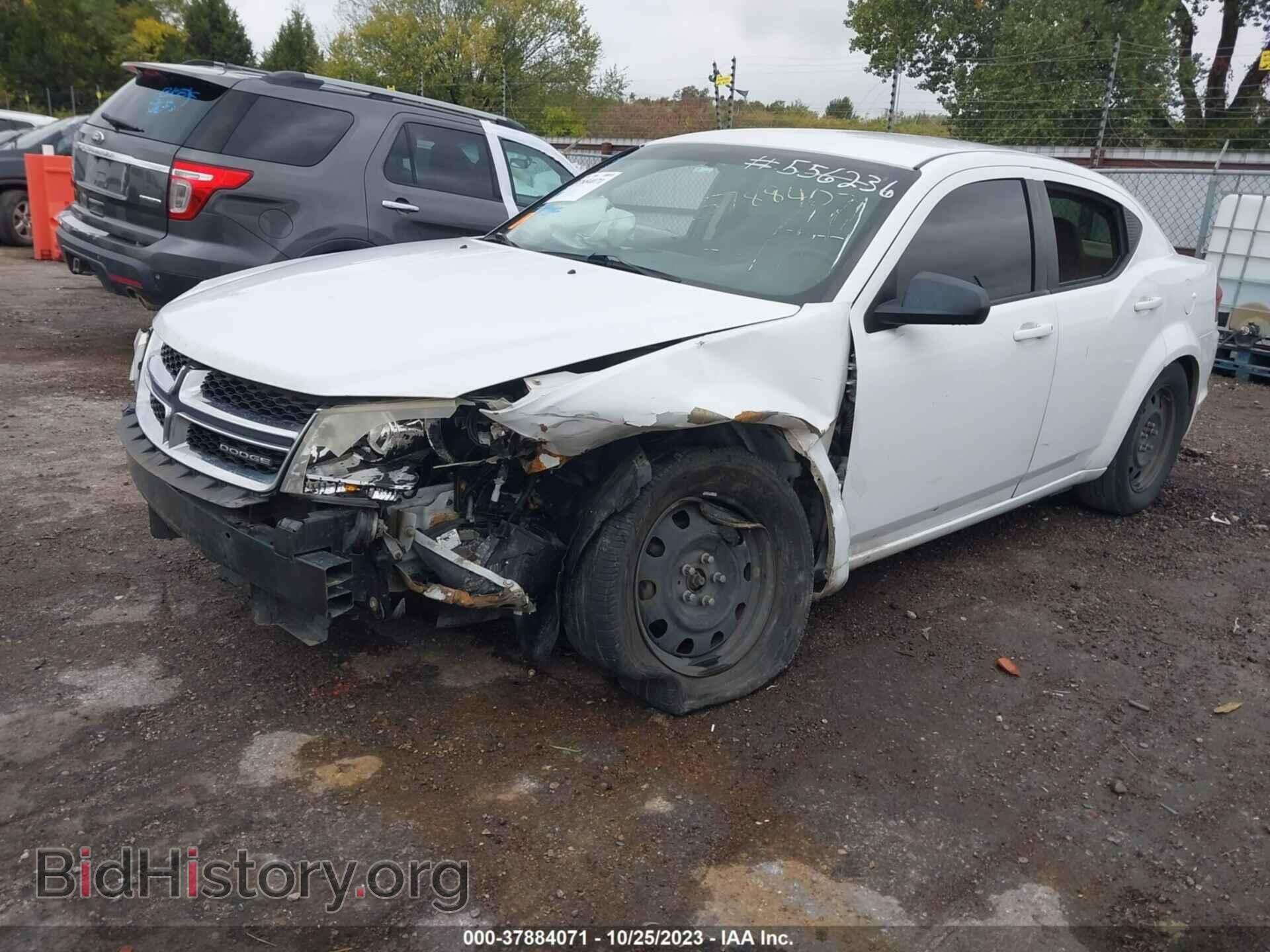 2011 DODGE AVENGER - VIN: 1B3BD4FB6BN556236 - Фото 2