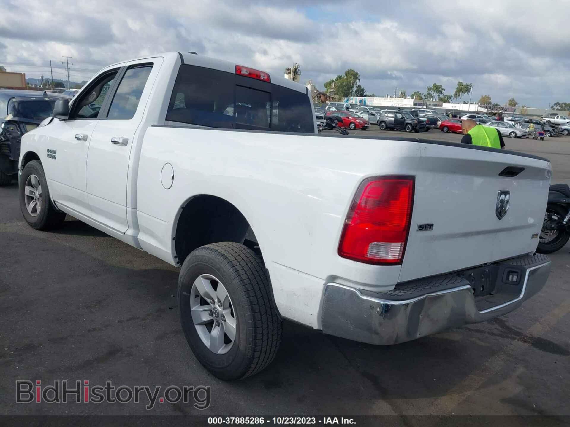 2018 RAM 1500 - VIN: 1C6RR6GG9JS317632 - Фото 3