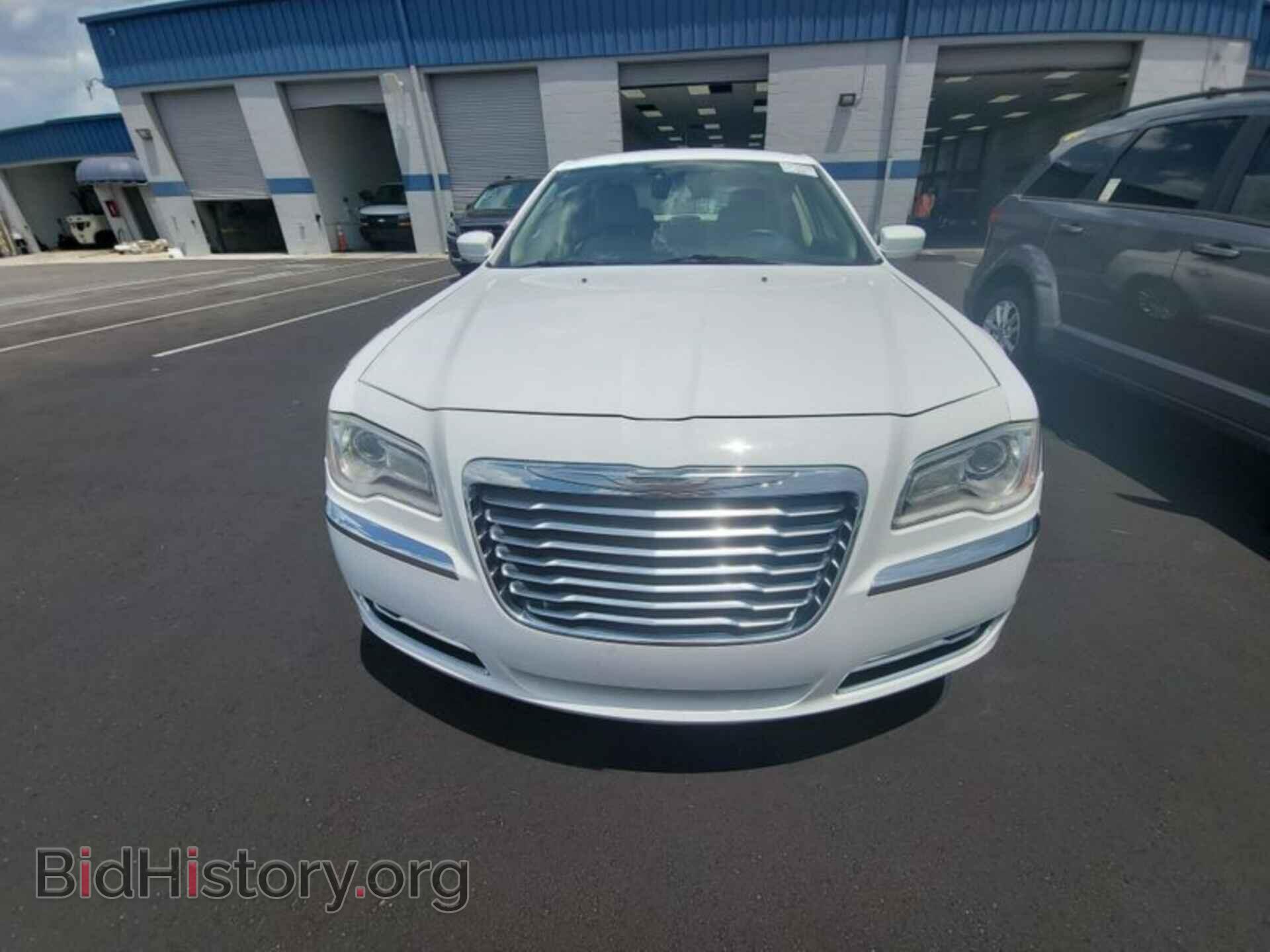 2013 CHRYSLER 300 - VIN: 2C3CCAAG5DH574623 - Фото 10