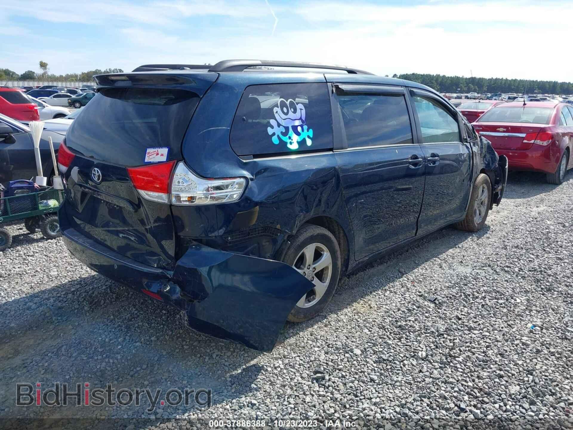 2011 TOYOTA SIENNA - VIN: 5TDKK3DC4BS024830 - Фото 4
